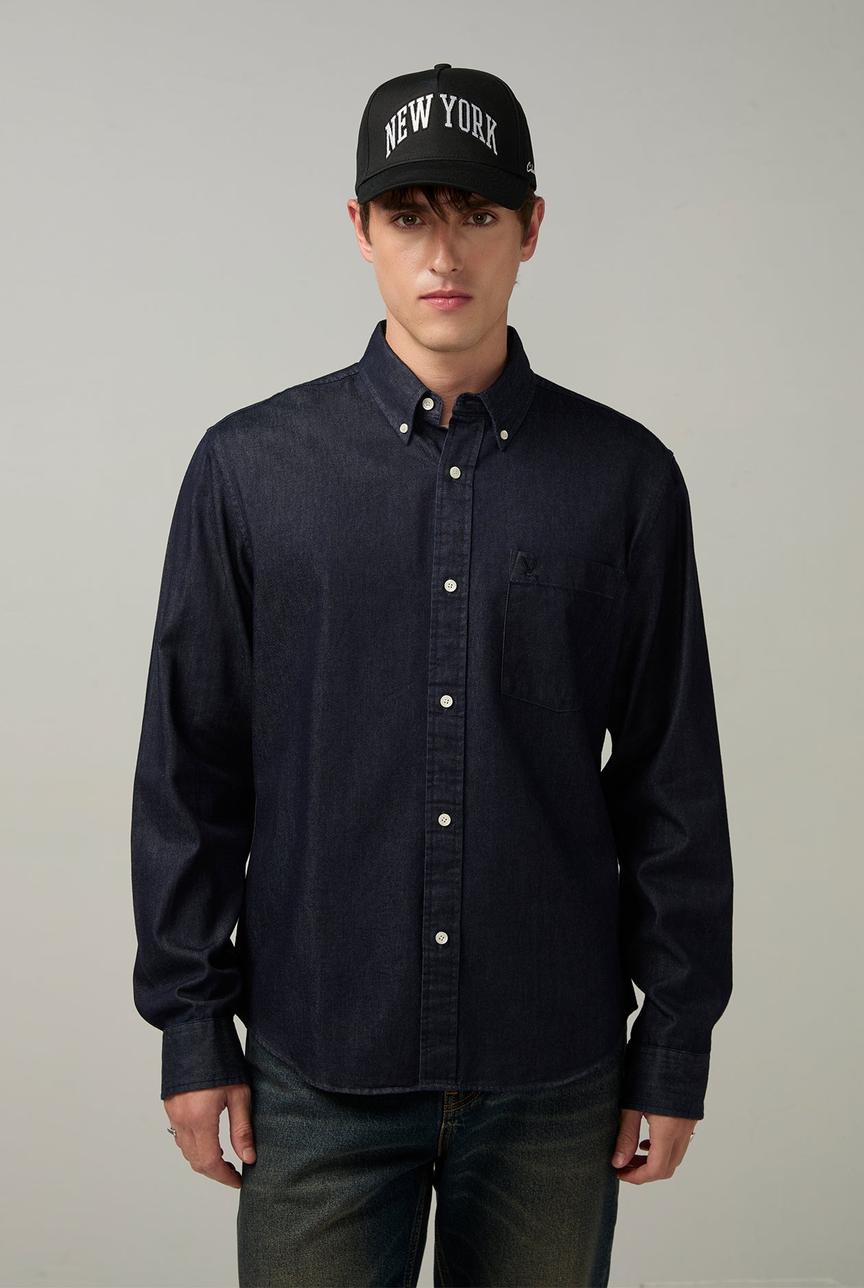 LONG SLEEVE CHAMBRAY SHIRT