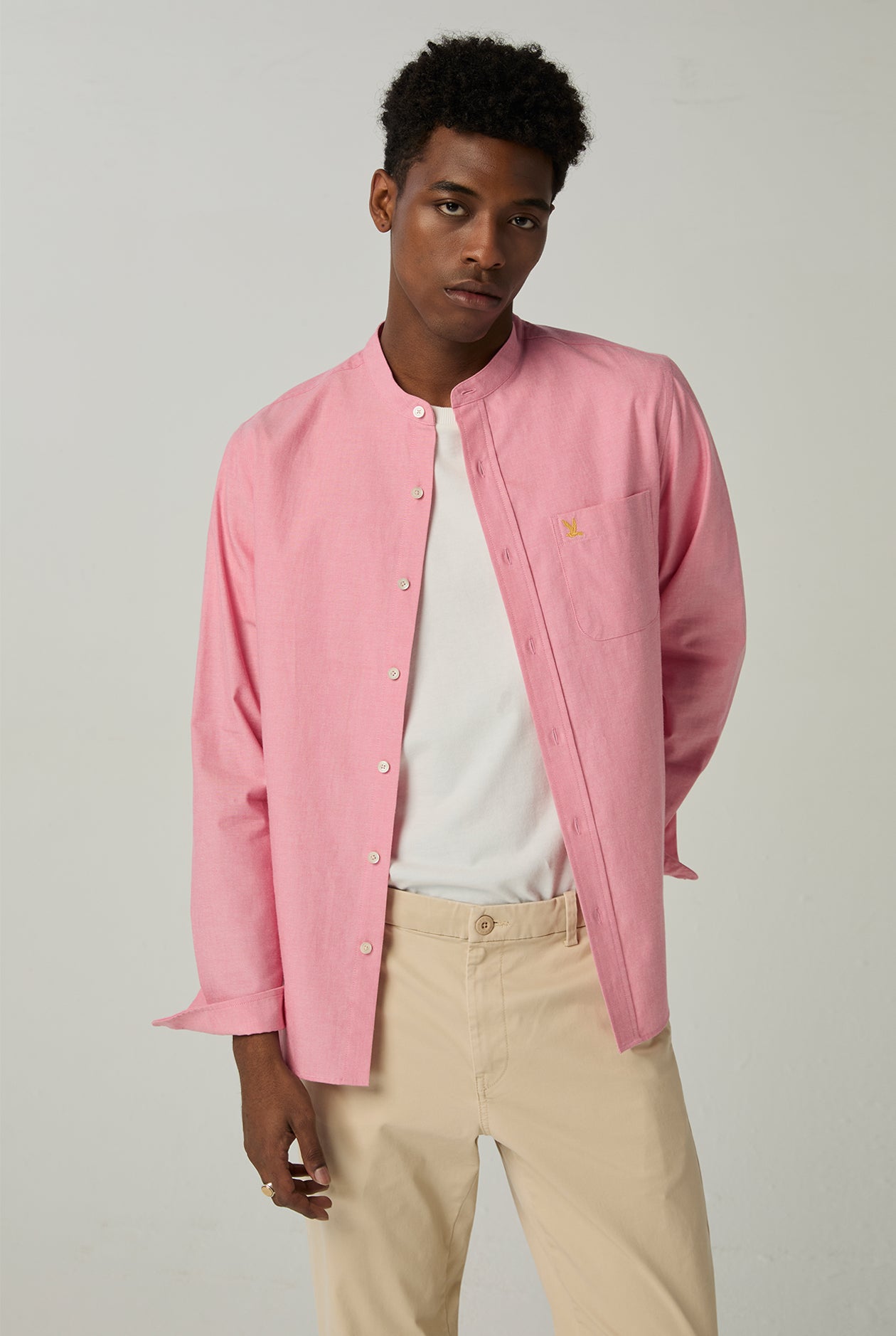 MANDARIN COLLAR CHAMBRAY SHIRT