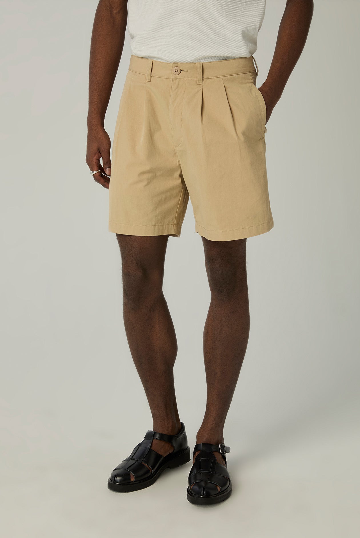 DOUBLE PLEATED SHORTS