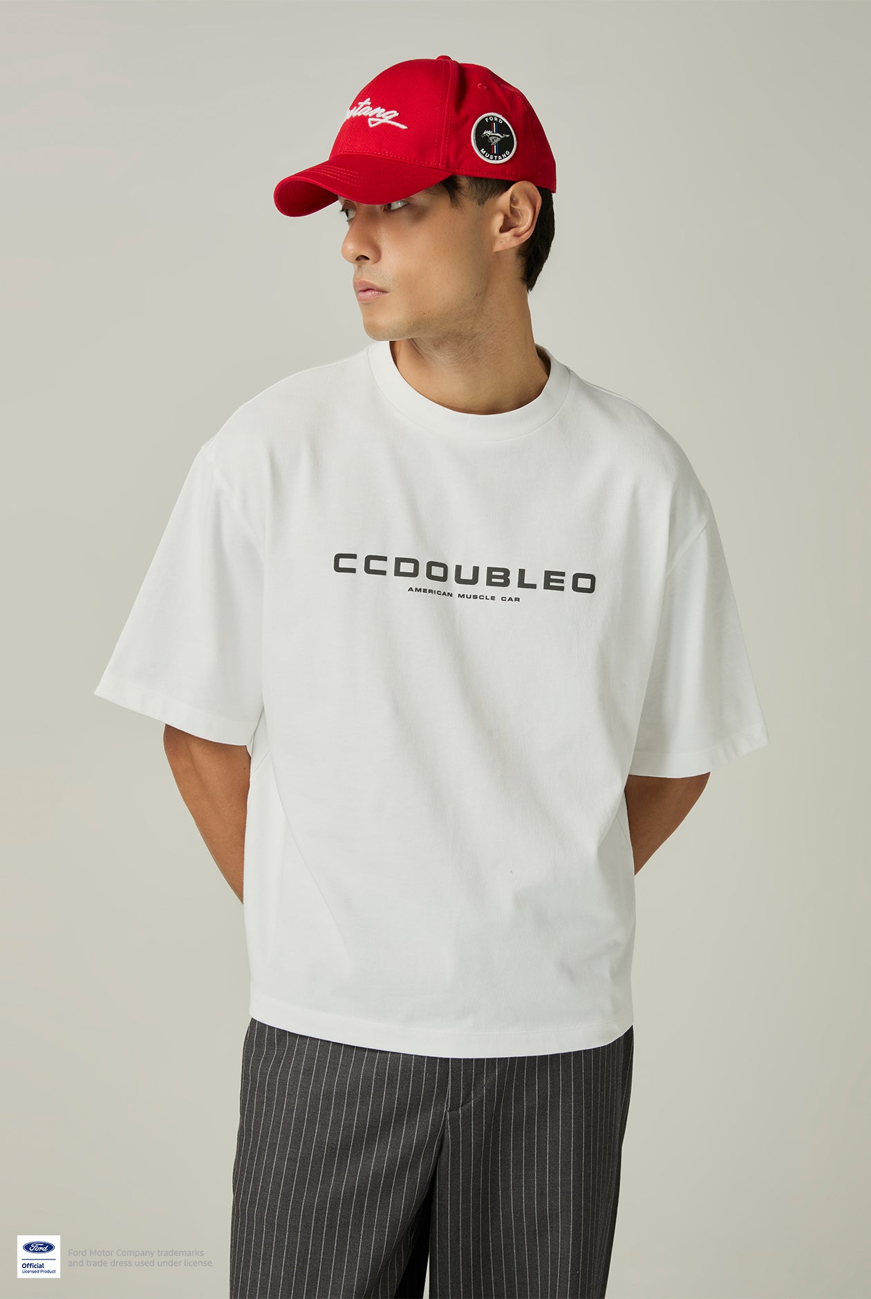 FORD MUSTANG LOGO GRAPHIC BOXY FIT TEE