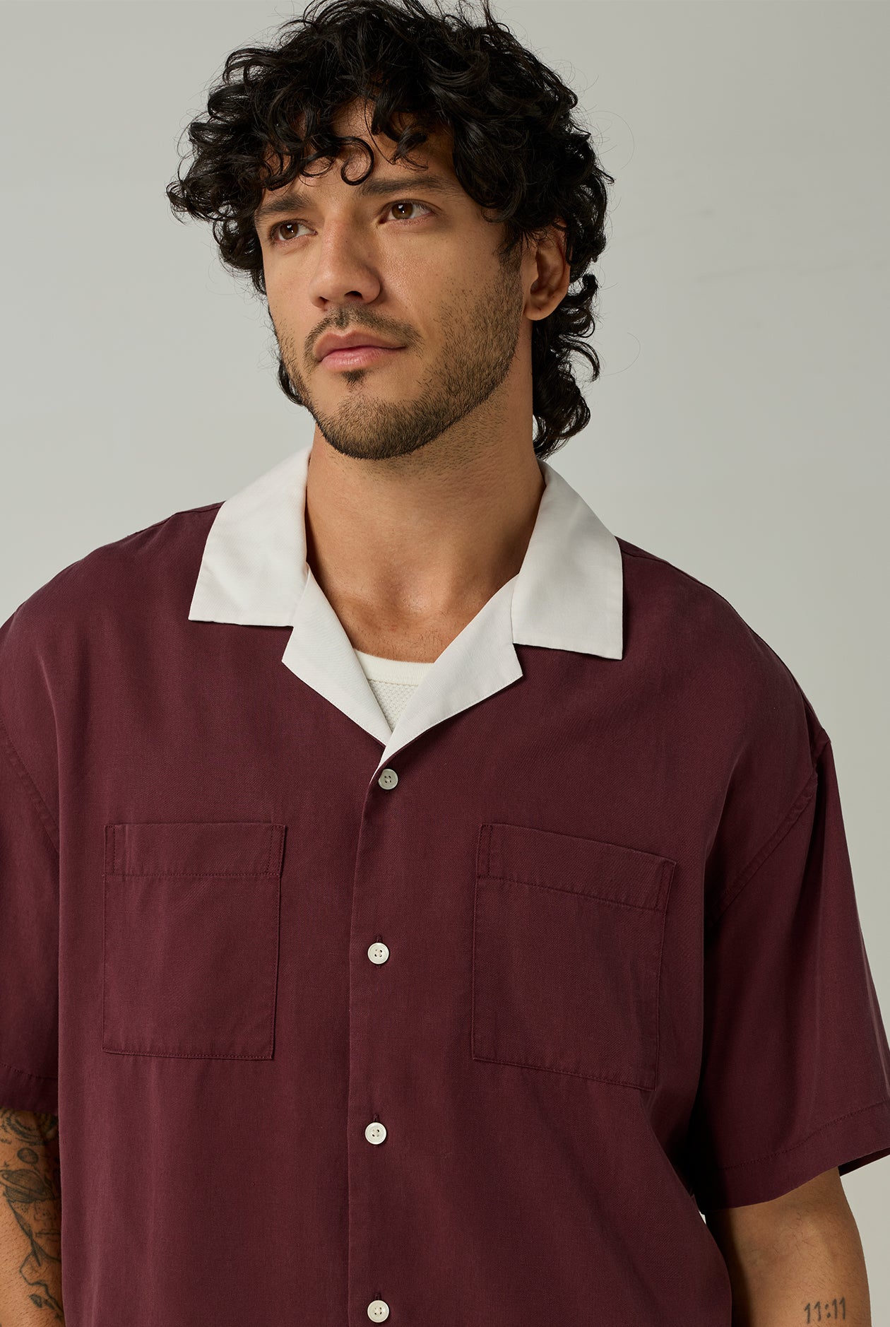 RESORT SHIRT WITH CONTRAST COLLAR