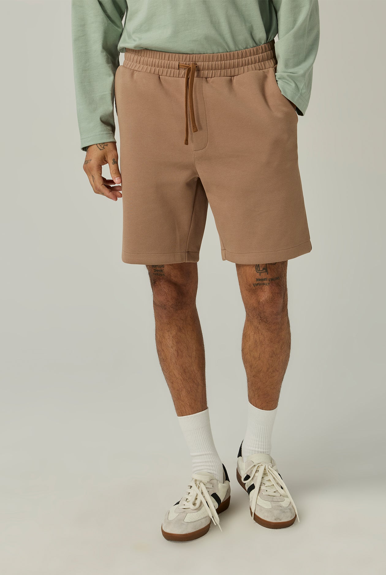 PIQUE SHORT WITH DRAWSTRING