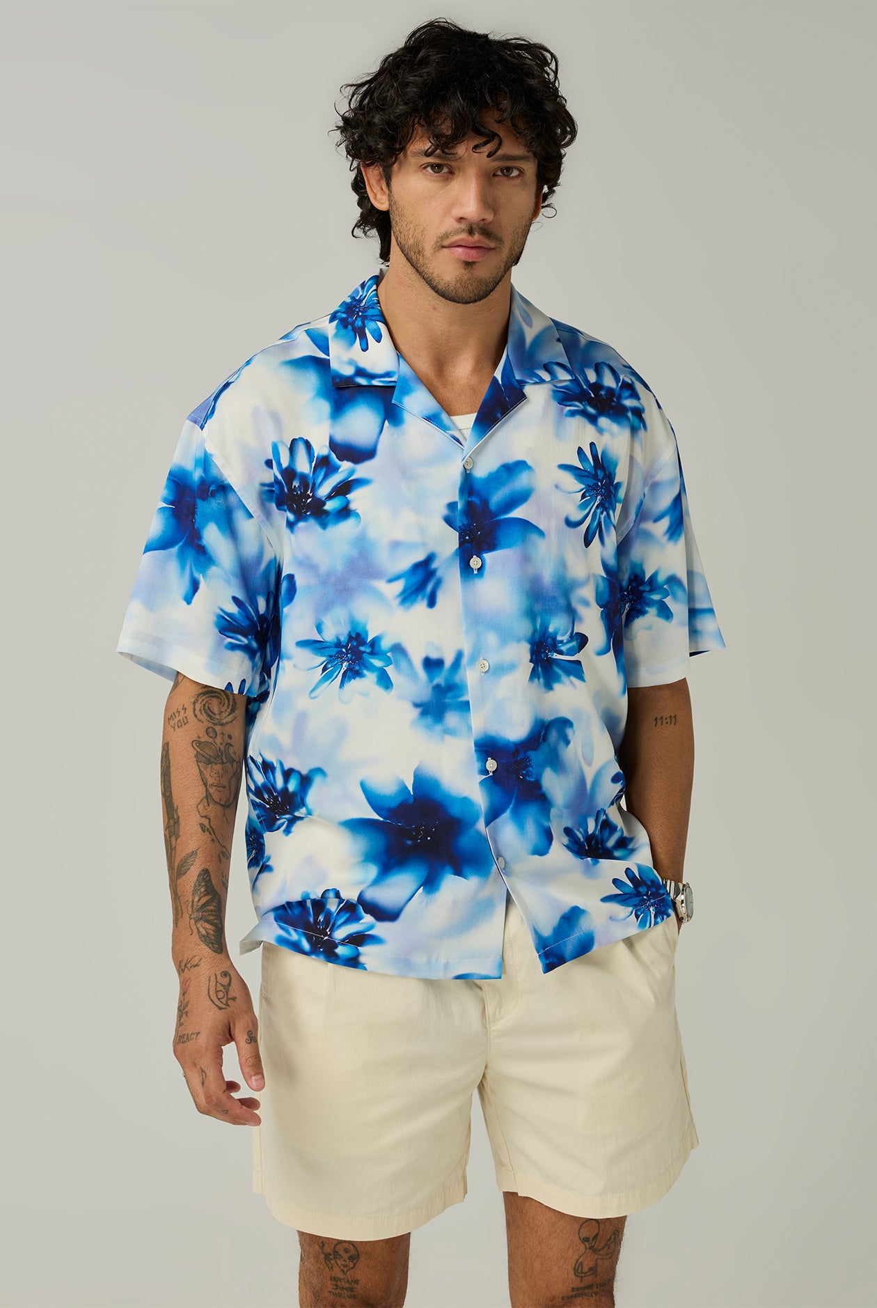 BLUE FLORAL PRINTED HAWAII SHIRT