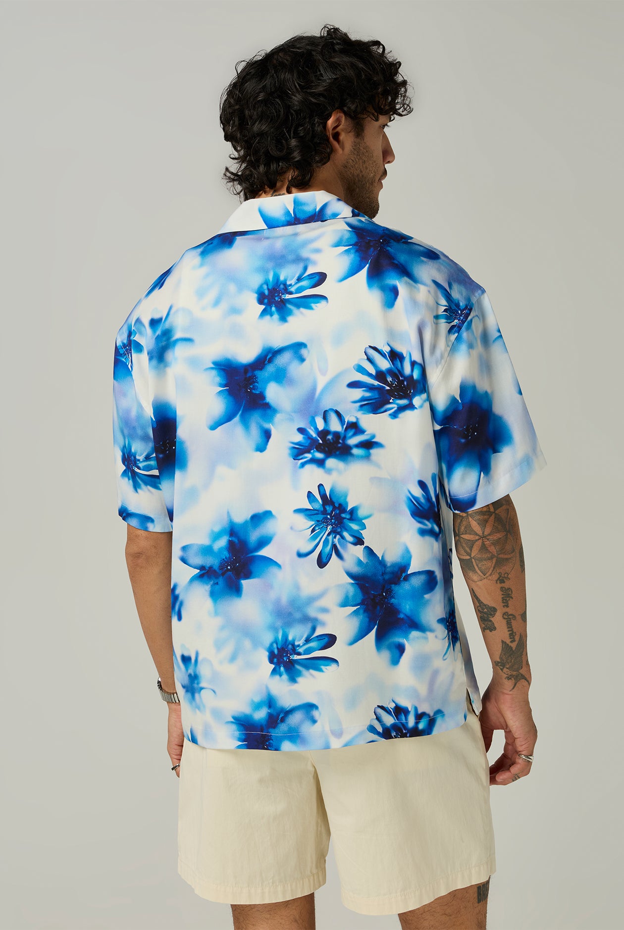 BLUE FLORAL PRINTED HAWAII SHIRT
