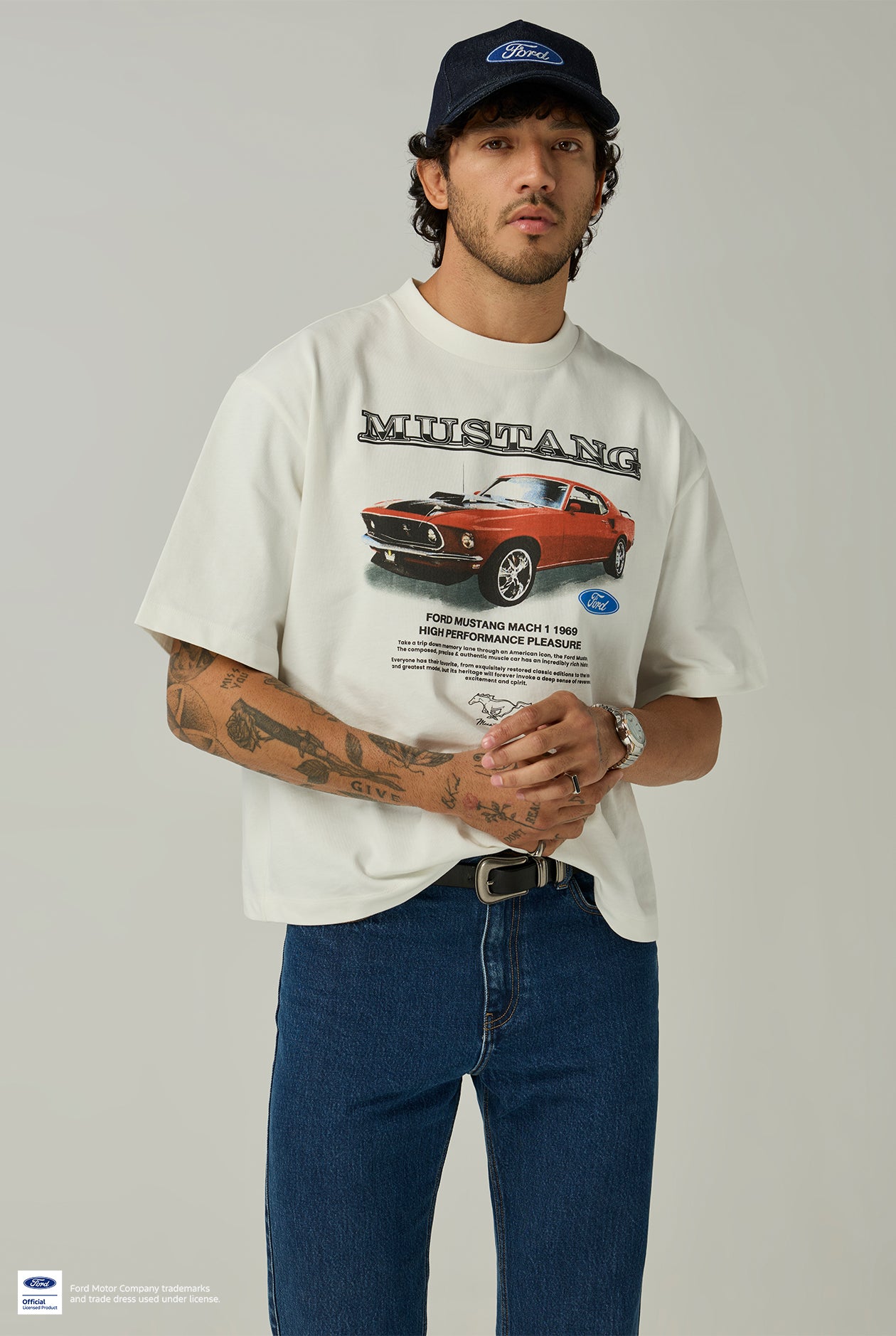 VINTAGE FORD MUSTANG GRAPHIC TEE
