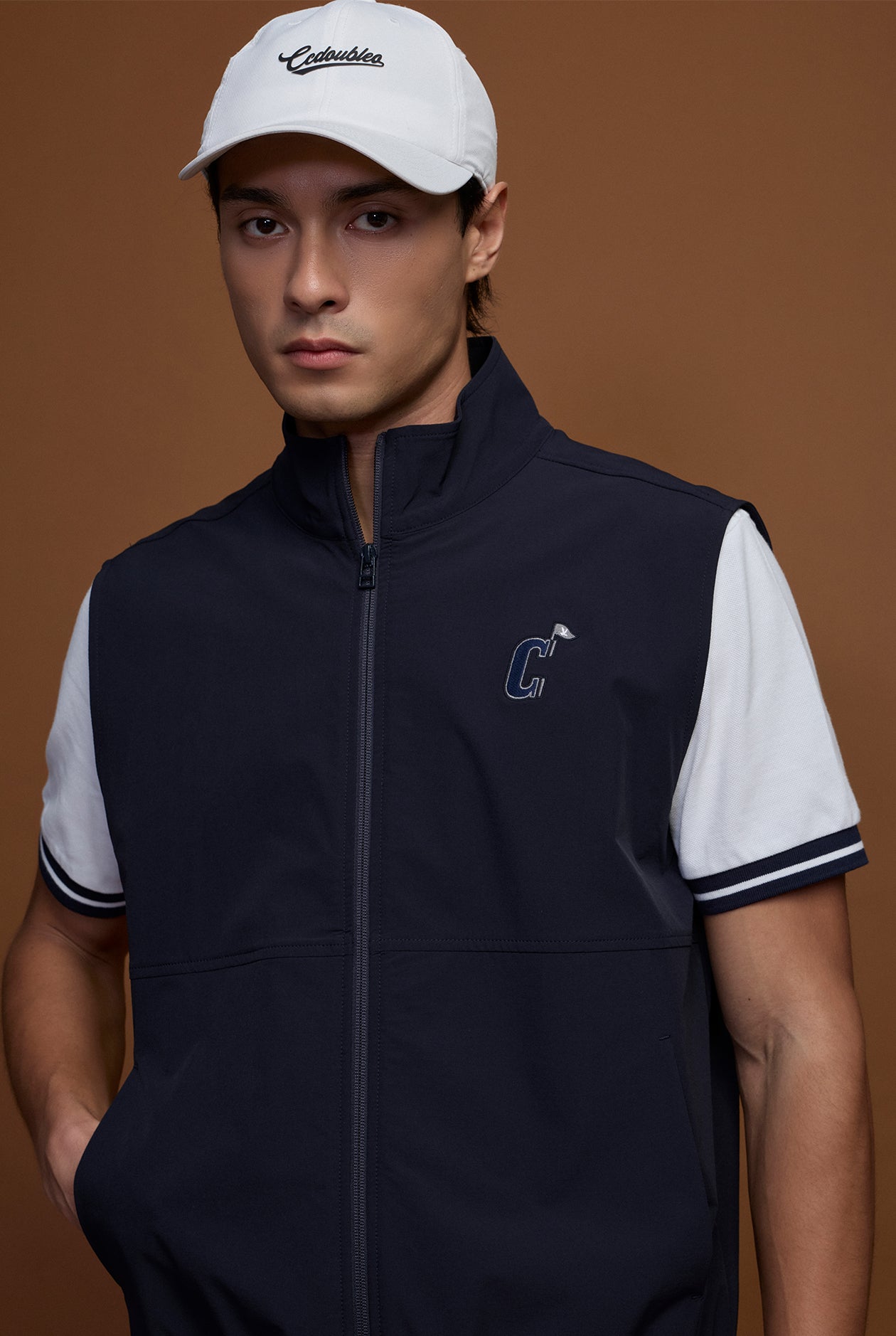 UV & WATERPROOF NYLON VEST