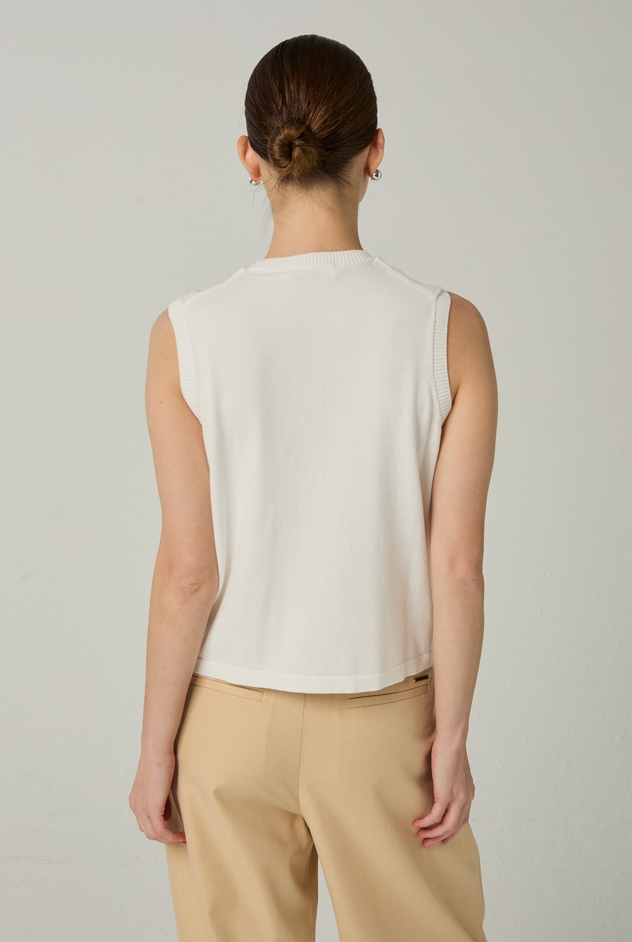 FRONT KNOT DETAIL TOP