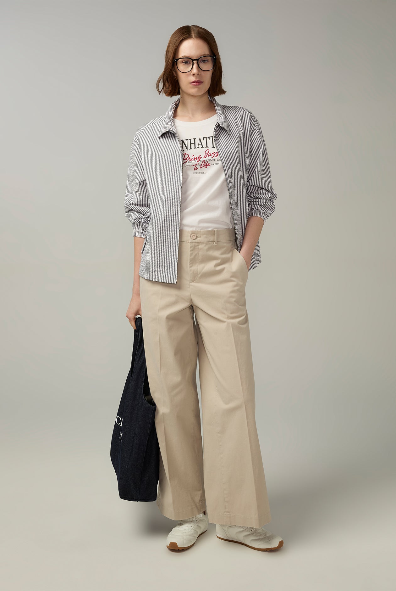 MANHATTAN GRAPHIC TEE