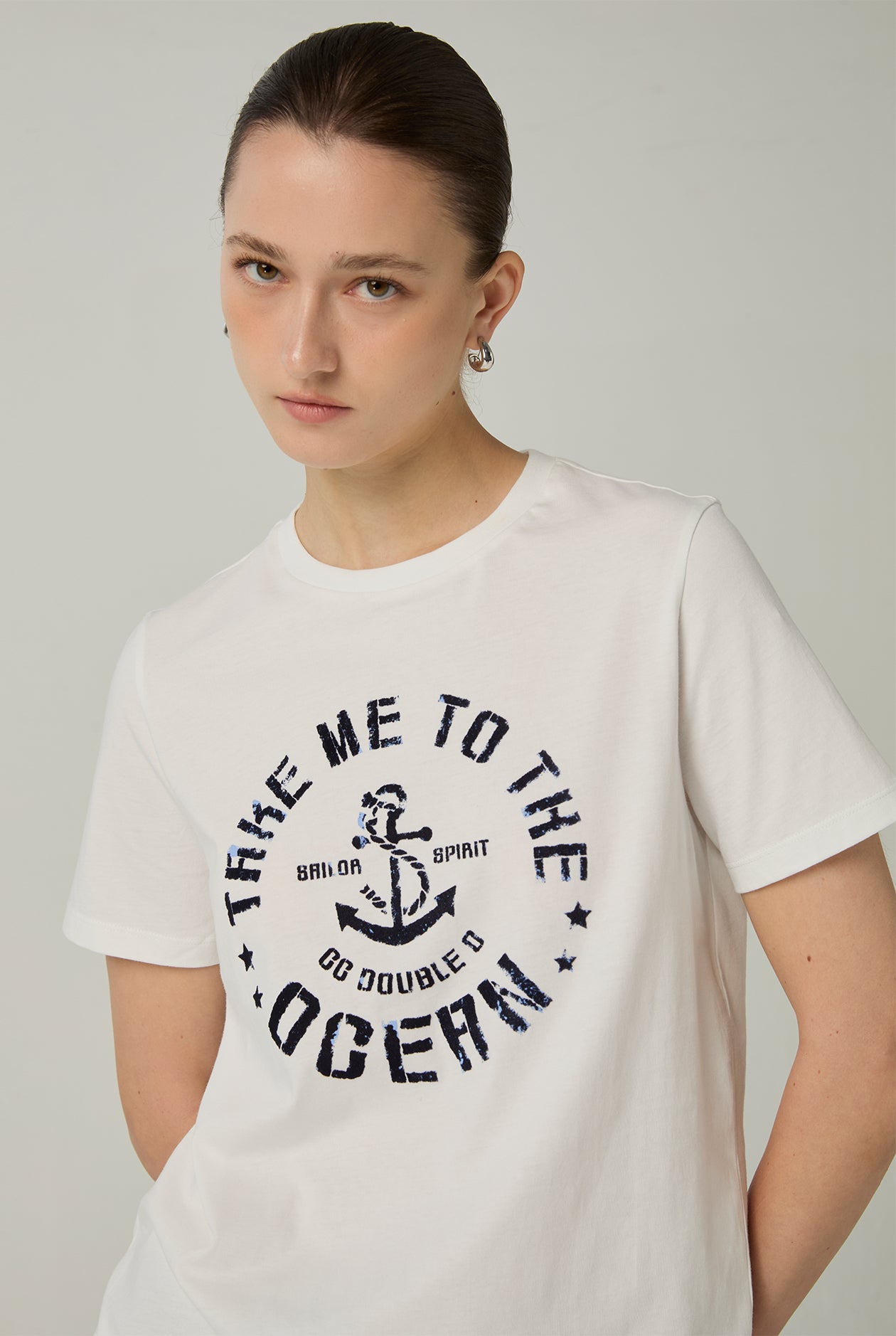 TAKE ME TO THE OCEAN GRAPHIC TEE