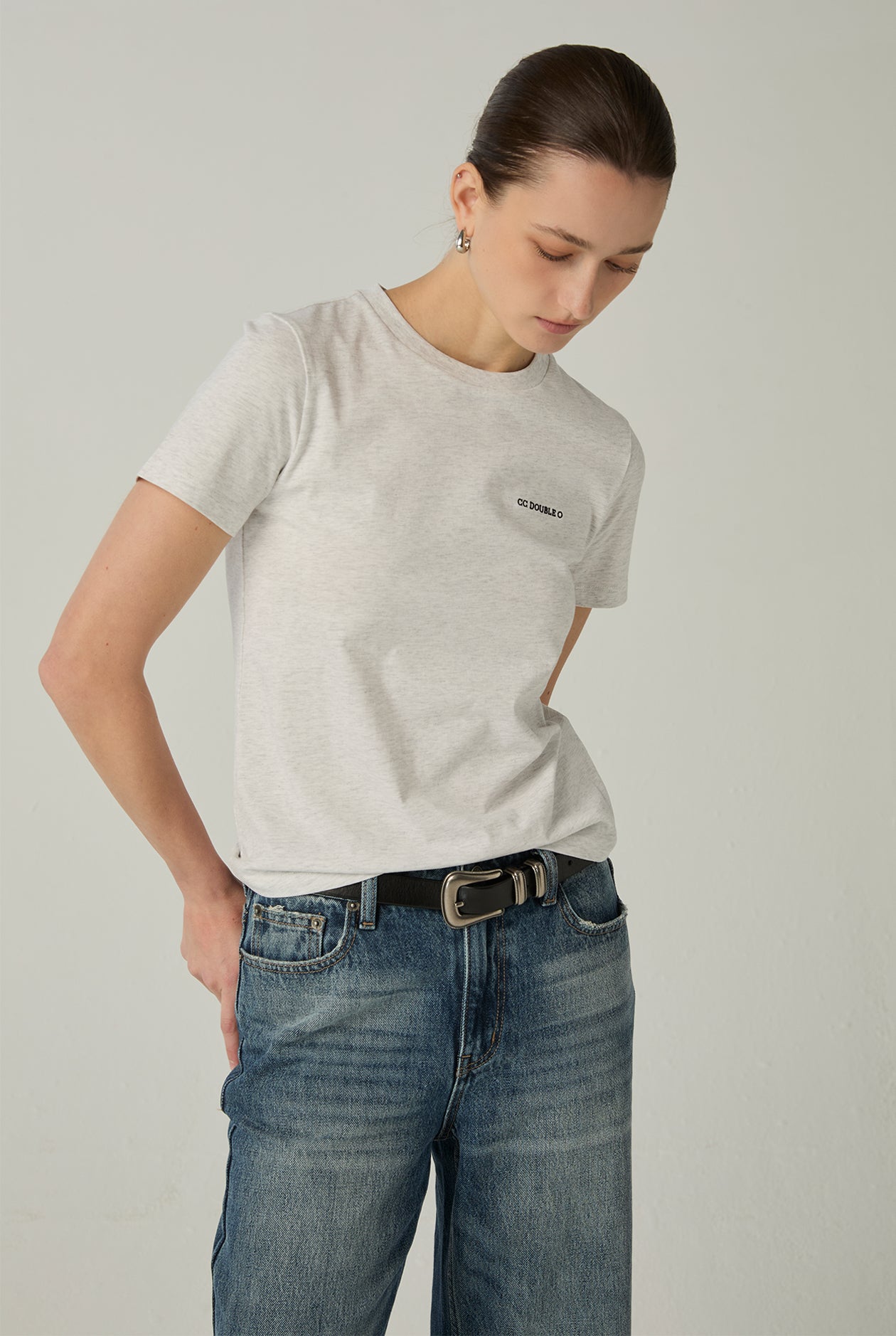 BASKETBALL ATHLETIC GRAPHIC TEE