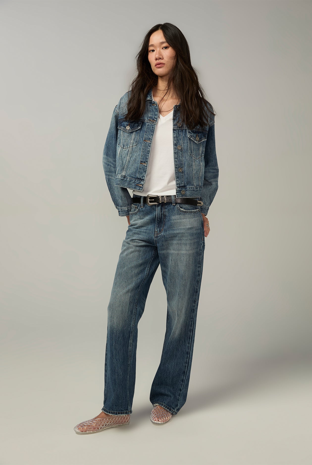 LIGHT BLUE WASH STRAIGHT LEG JEANS Blue / 30