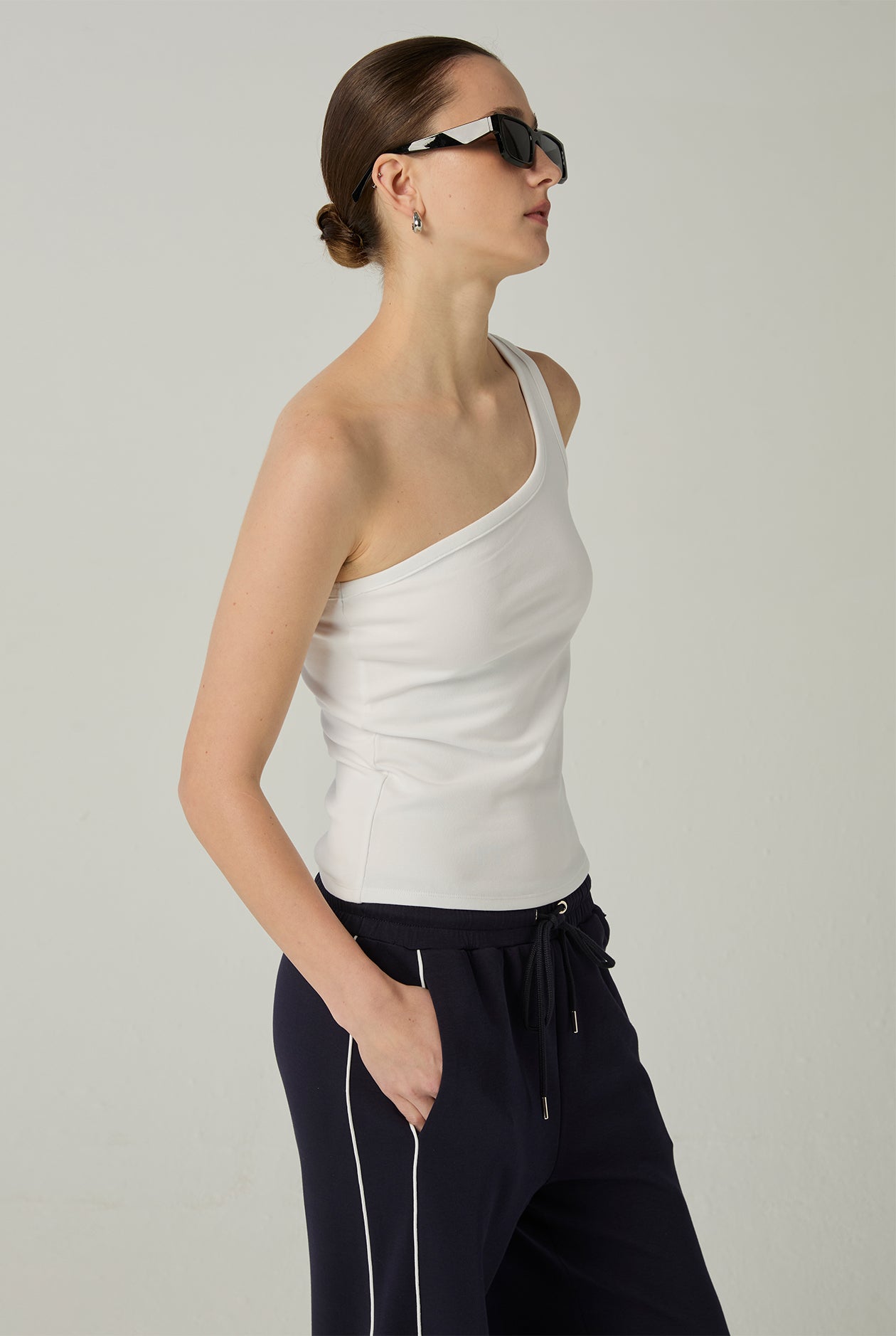 ONE-SHOULDER TANK TOP - CC Double O Official Store