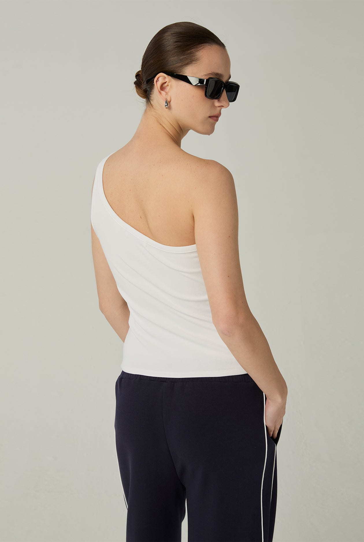 ONE-SHOULDER TANK TOP - CC Double O Official Store