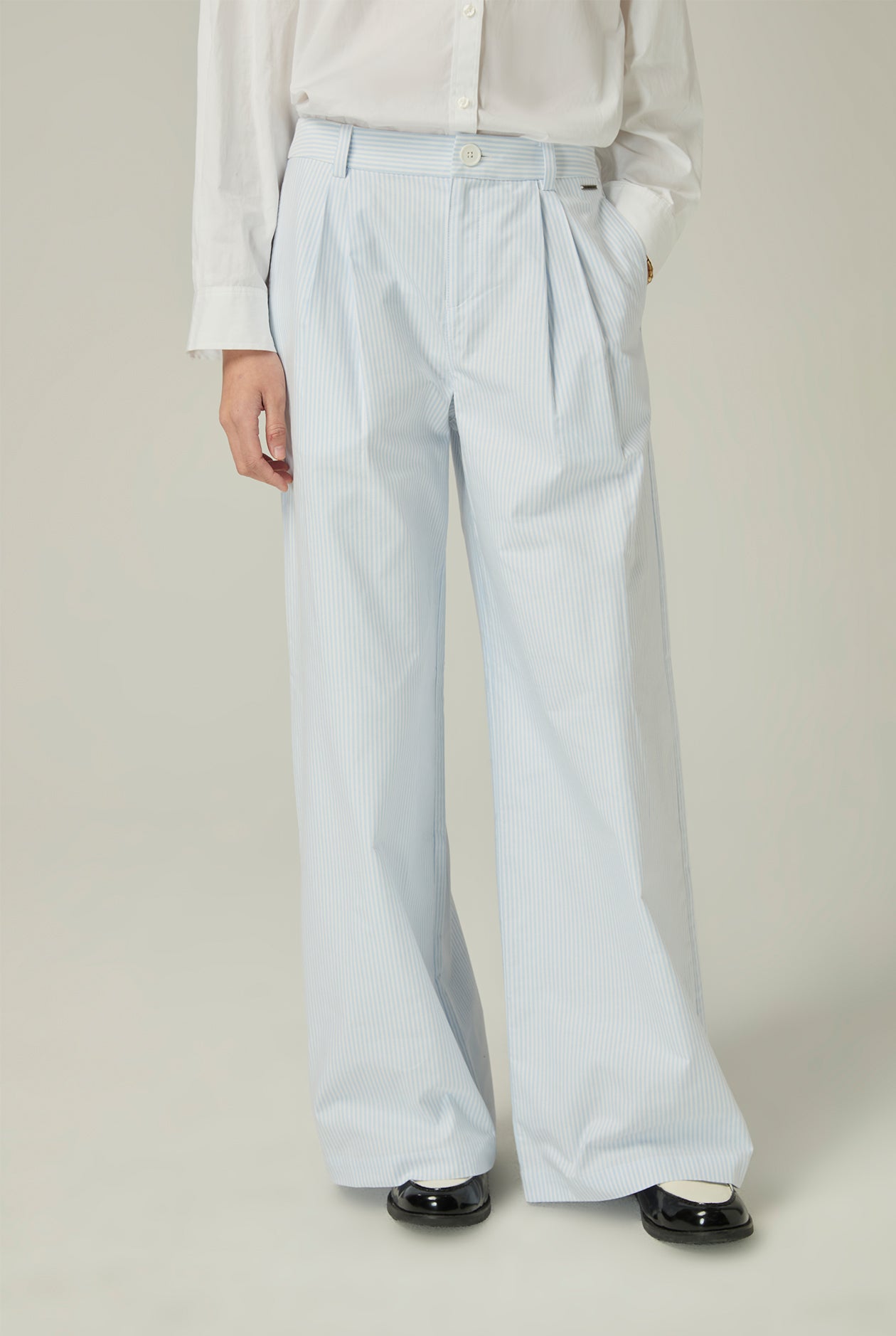 STRIPED WIDE LEG PANTS