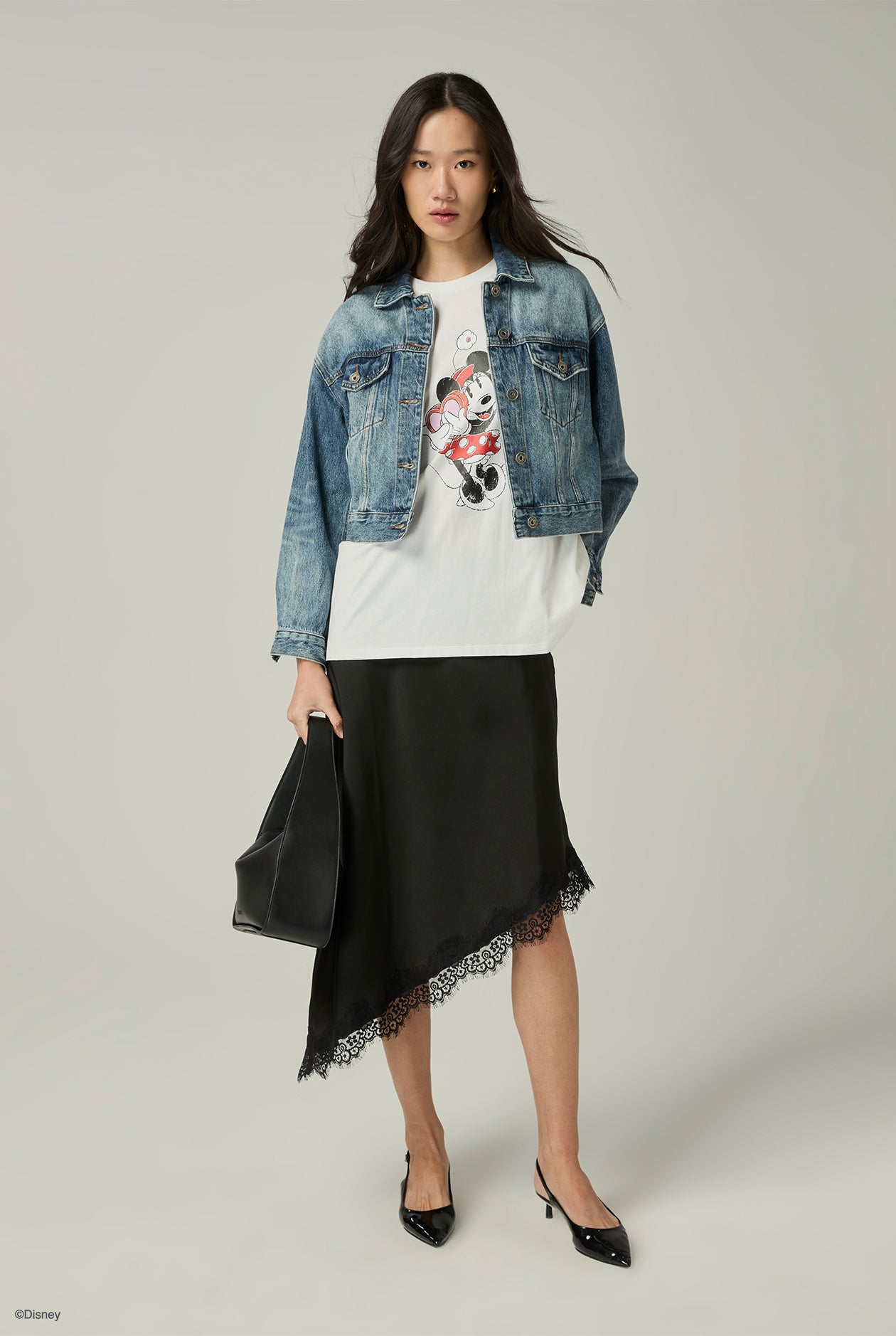 OVERSIZED MINNIE HUG ME GRAPHIC TEE - CC Double O Official Store