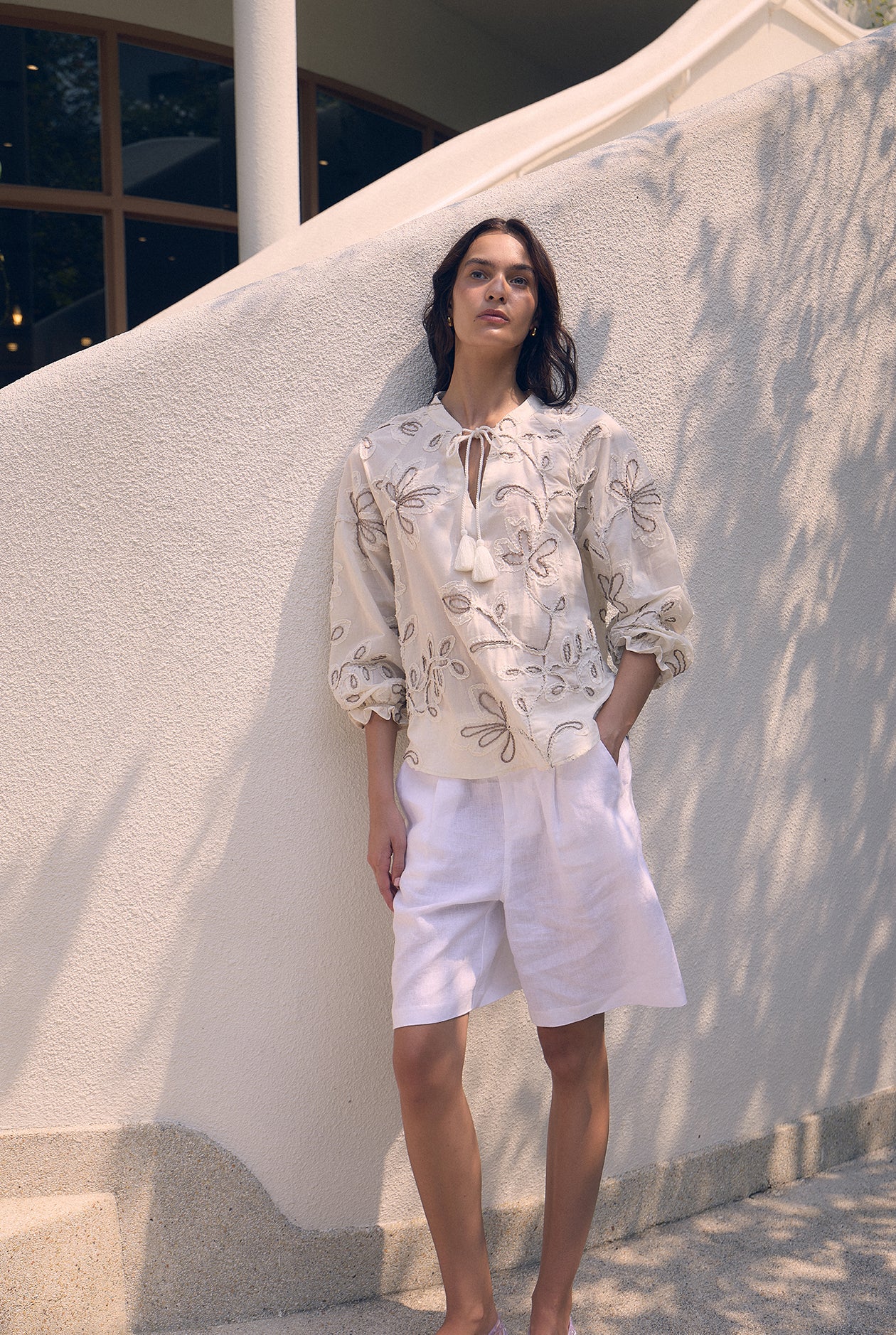 V-NECK BLOUSE WITH FLORAL EMBROIDERY