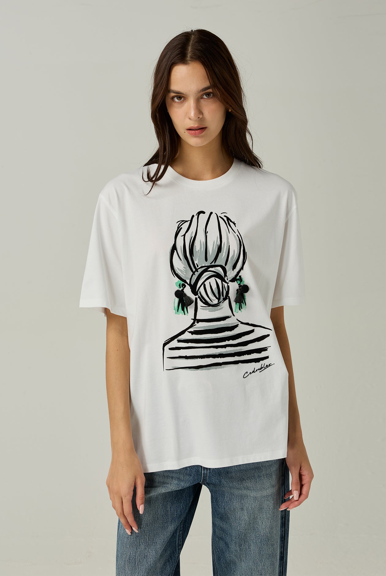 OVERSIZED GIRL ILLUSTRATION GRAPHIC TEE