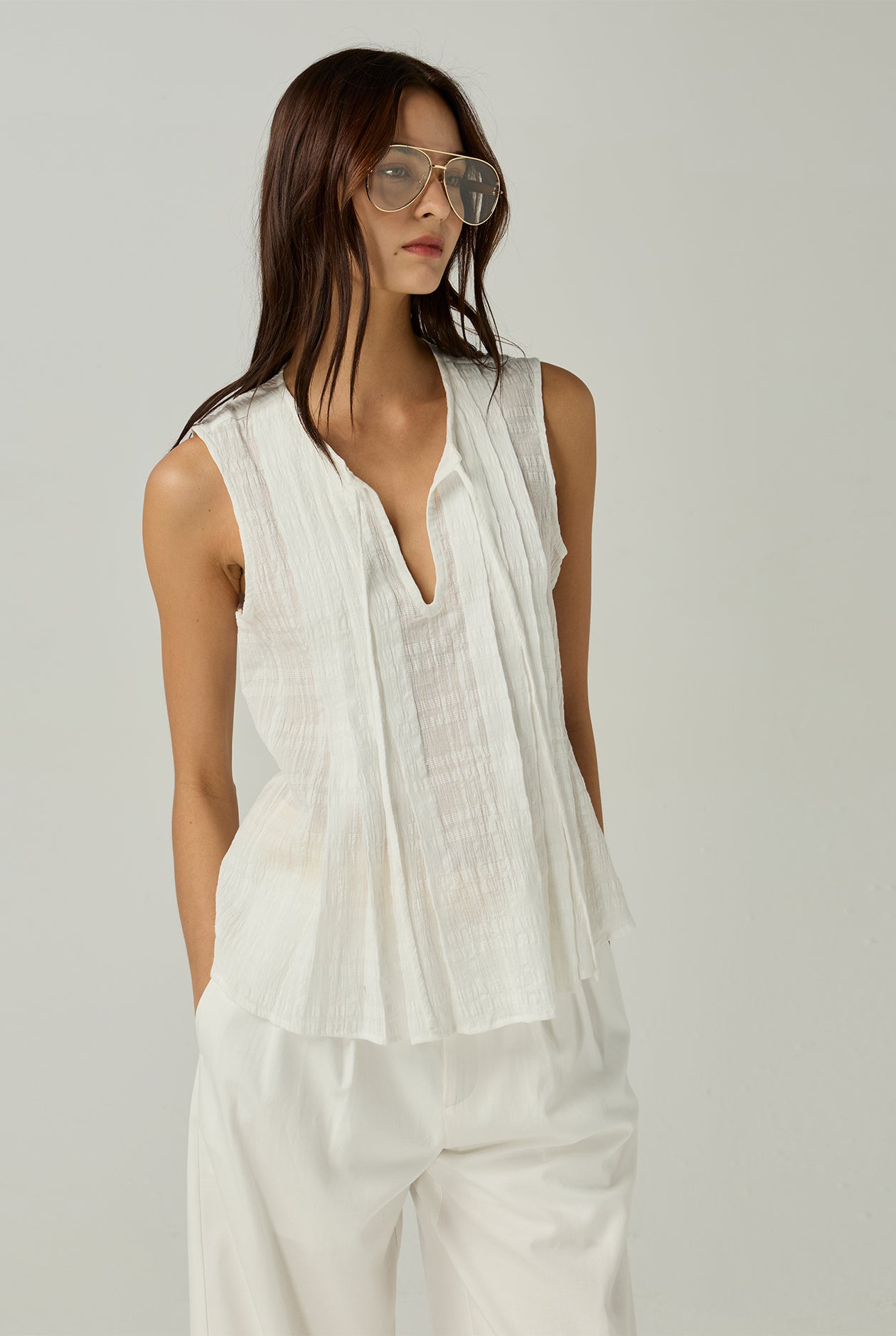 LINEN PLEATED TIE FRONT SMOCK TOP