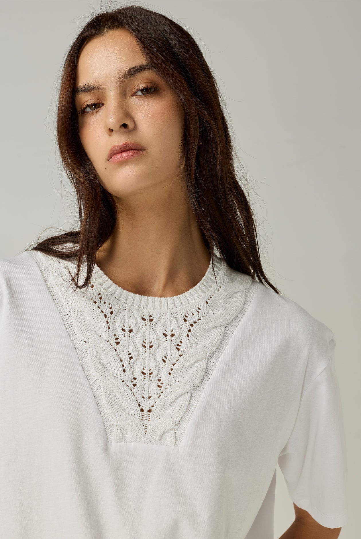 RELAX TEE WITH CROCHET NECKLINE