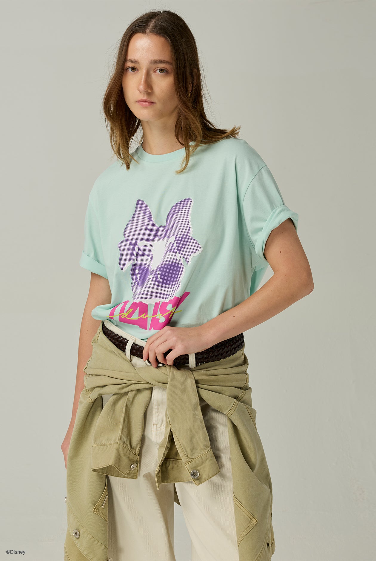 DISNEY DAISY GRAPHIC ROUND NECK TEE