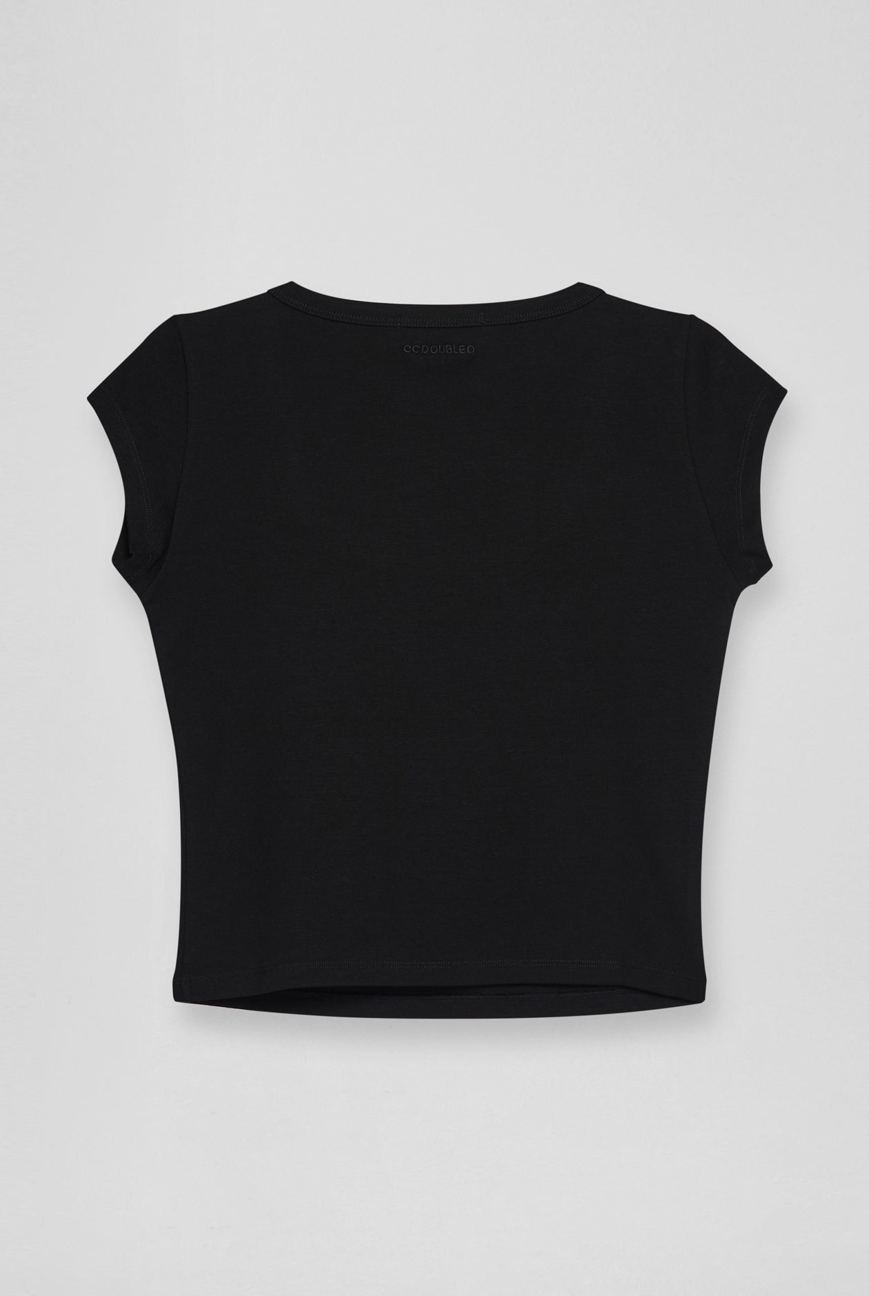 SIGNATURE U-NECK TEE