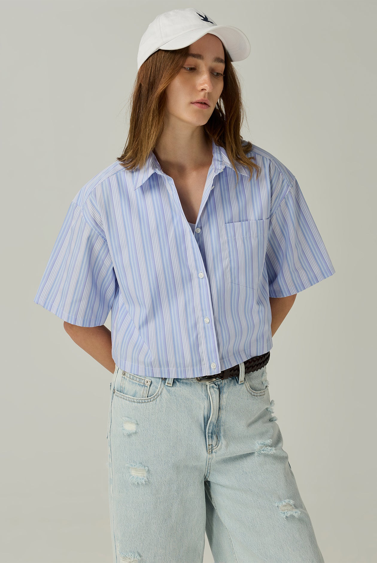 OVERSIZED VERTICAL STRIPE SHORT SLEEVE SHIRT