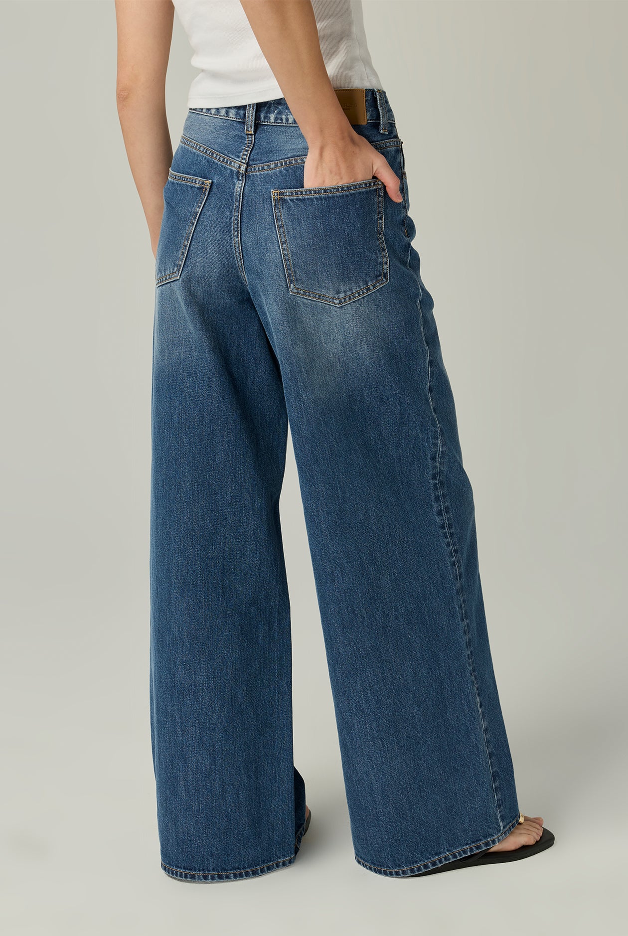 CLASSIC MID-RISE BAGGY JEANS - CC Double O Official Store