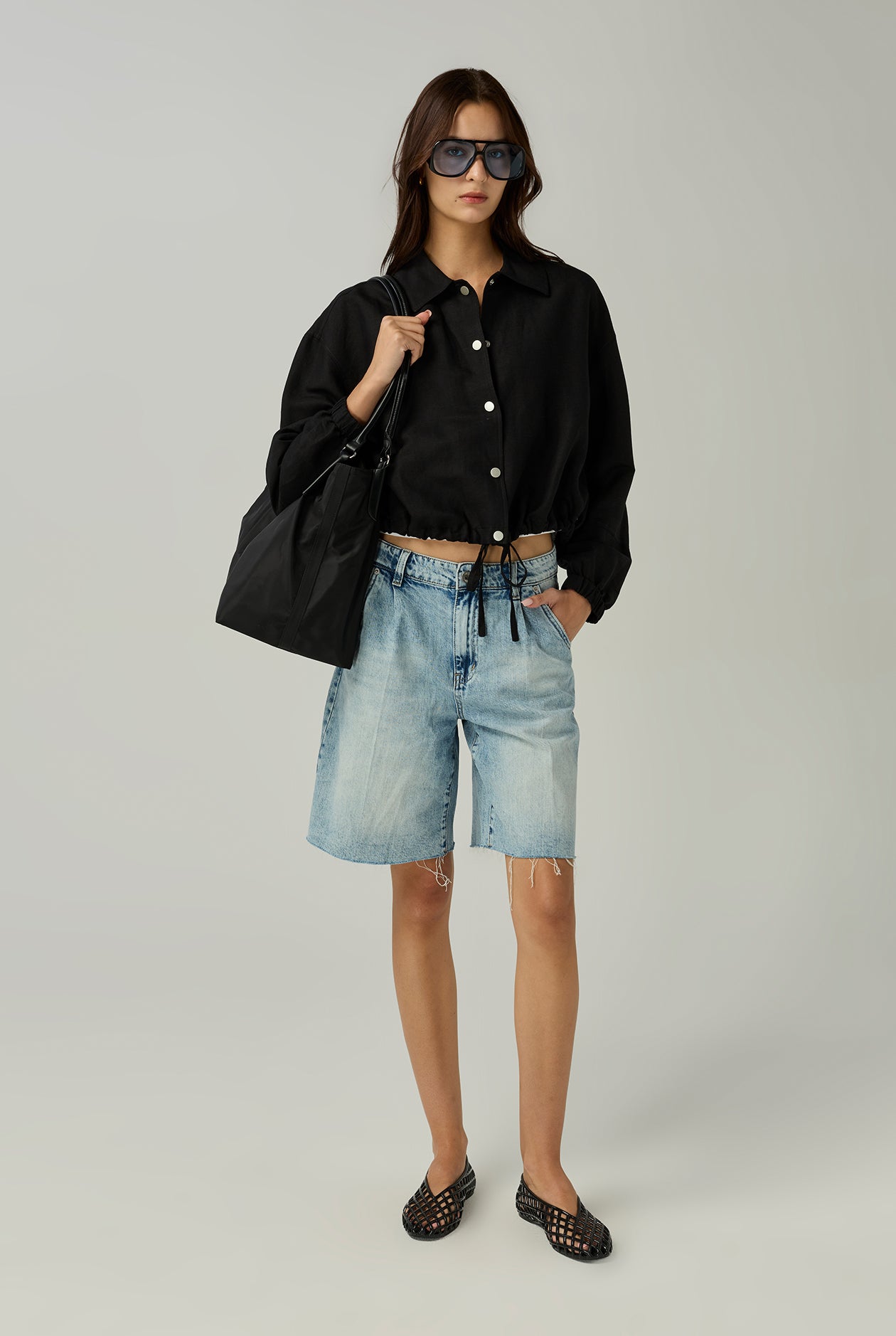 PLEAT BERMUDA SHORTS