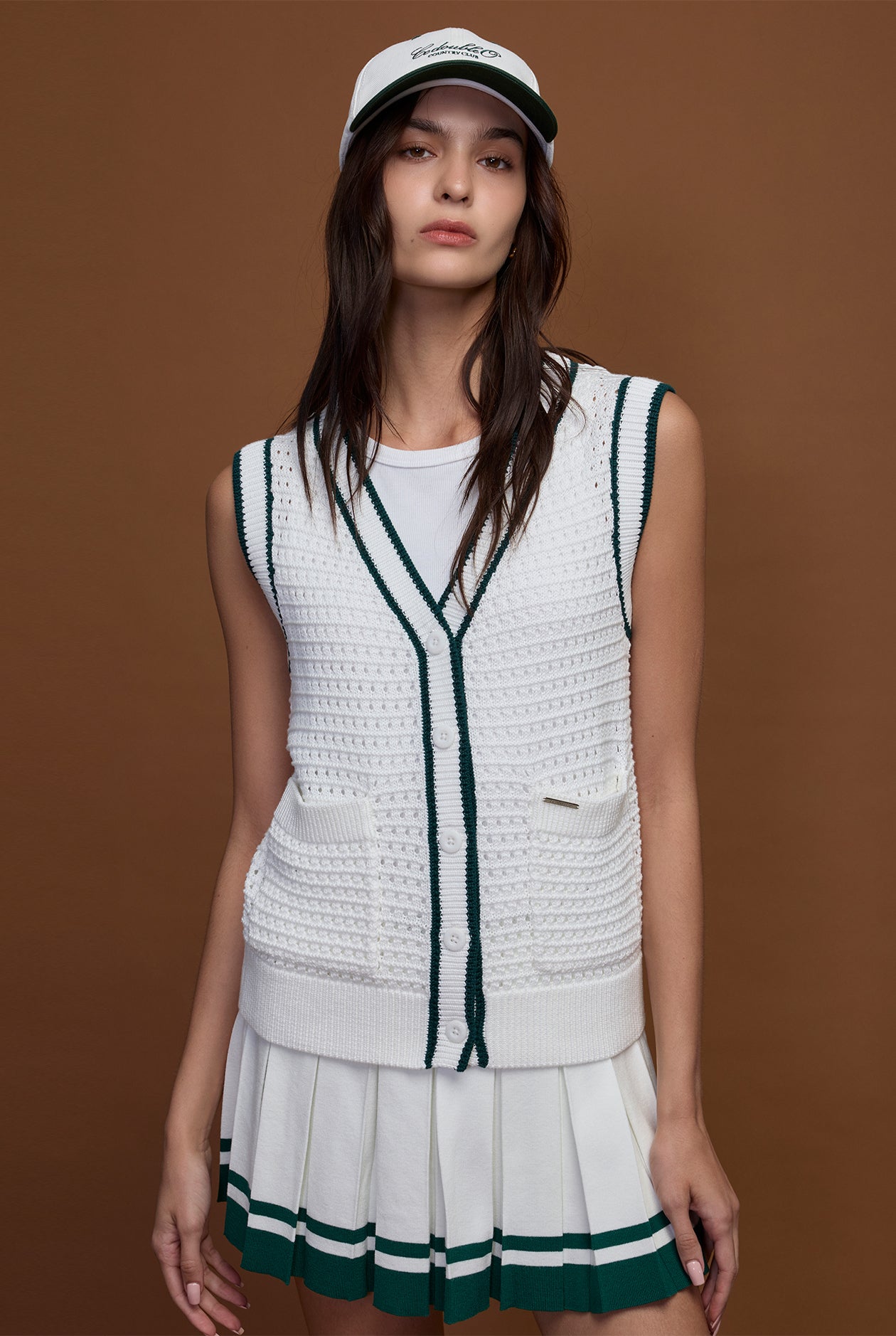 V-NECK POCKET KNIT VEST
