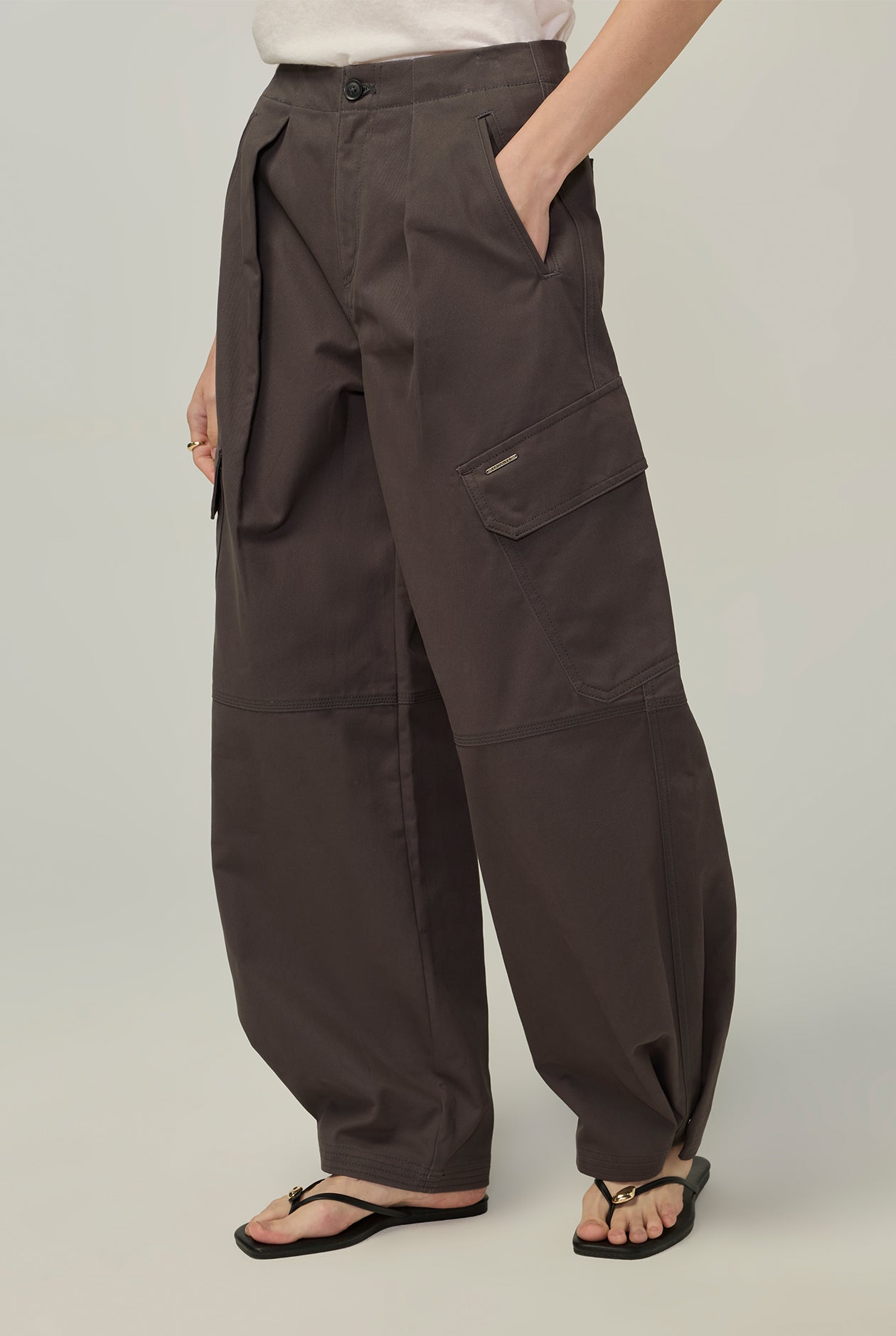 UTILITY OVERSIZED CARGO PANTS