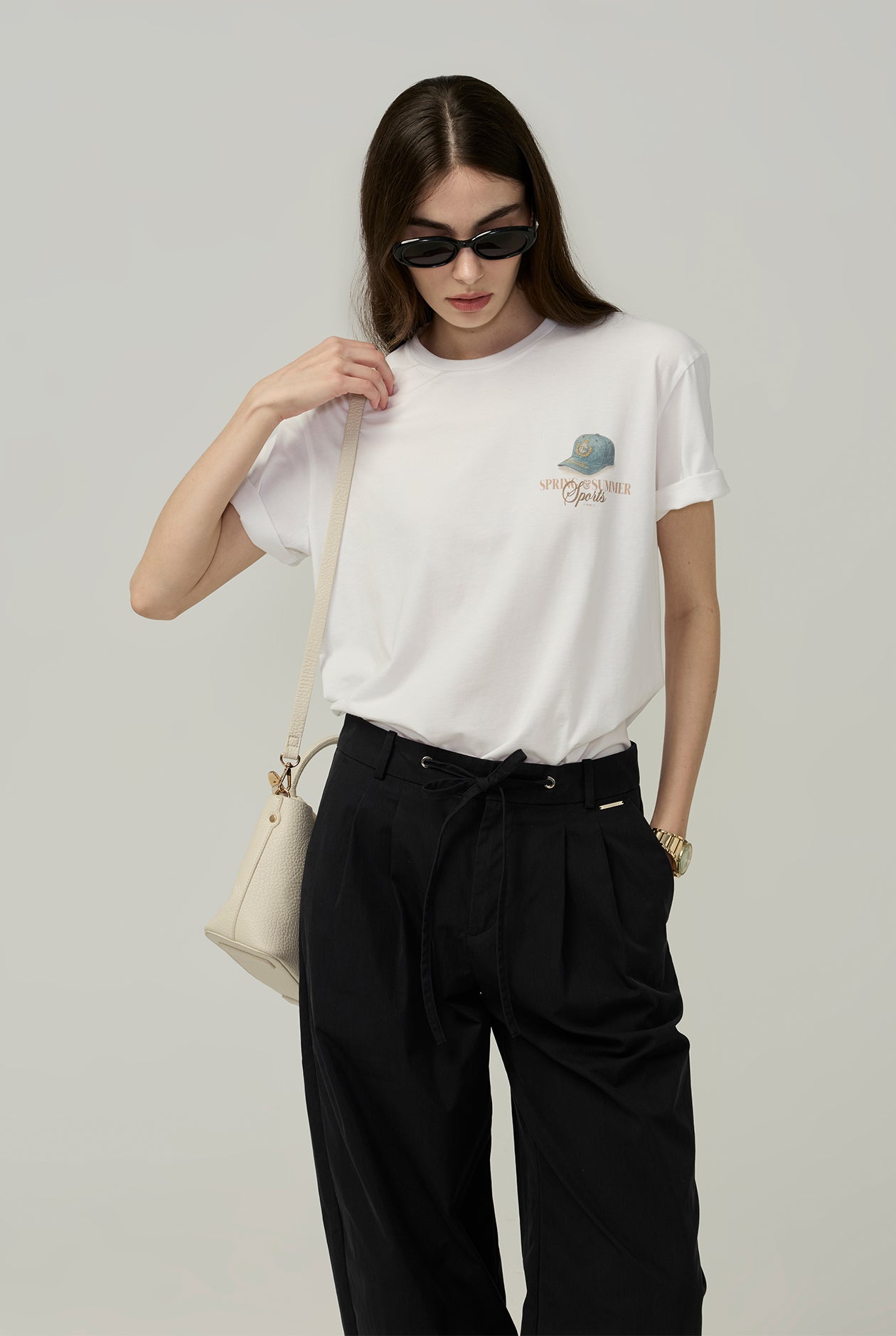 TROPHY GRAPHIC TEE