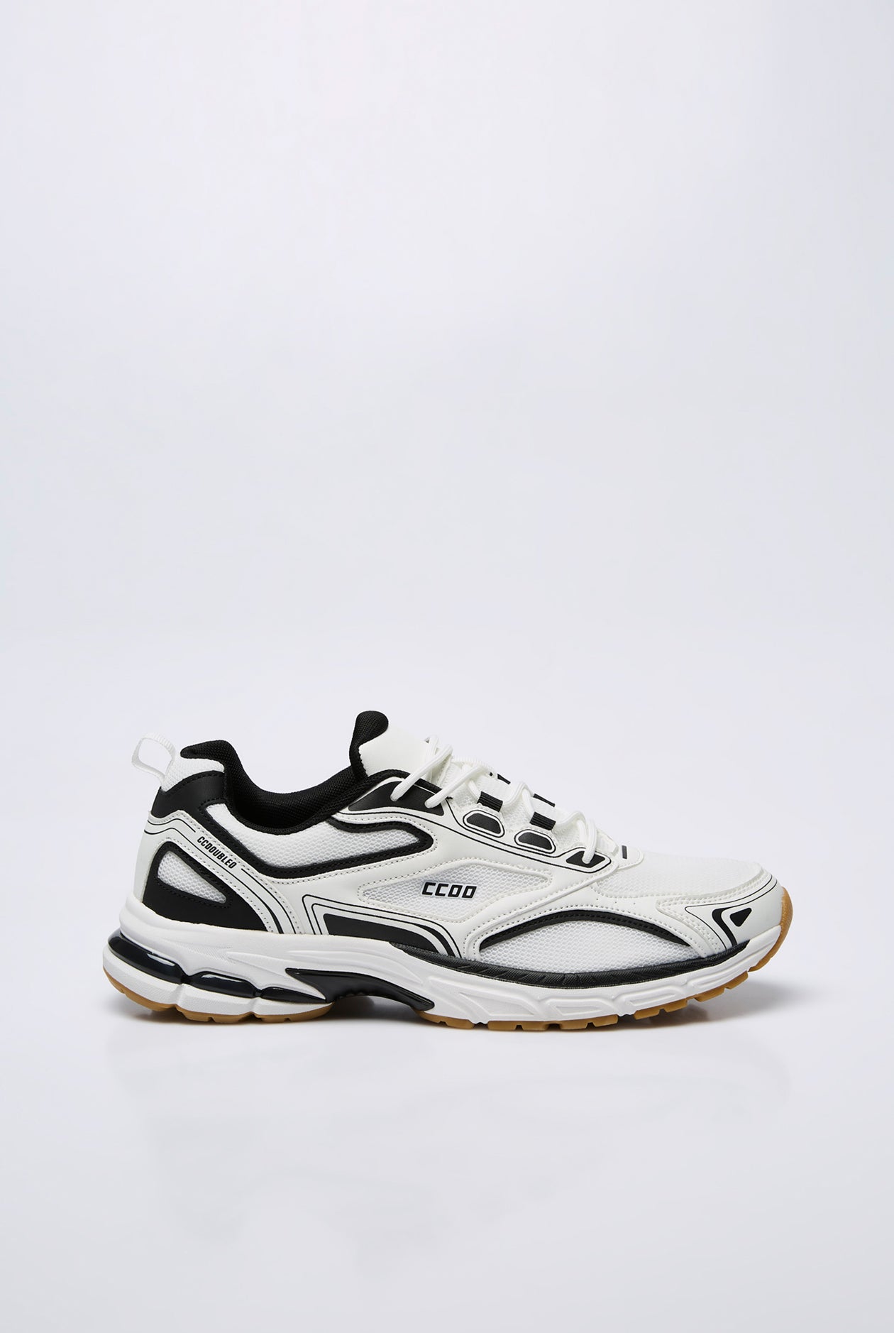 PERFORMANCE RUNNER SNEAKERS