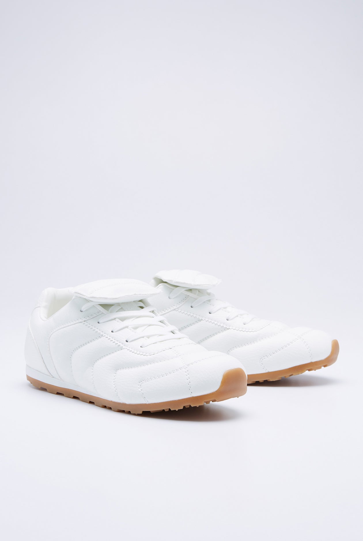 RETRO STRAP SNEAKERS