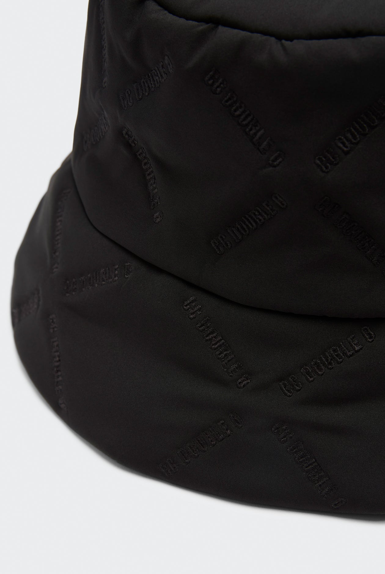 QUILTED BUCKET HAT