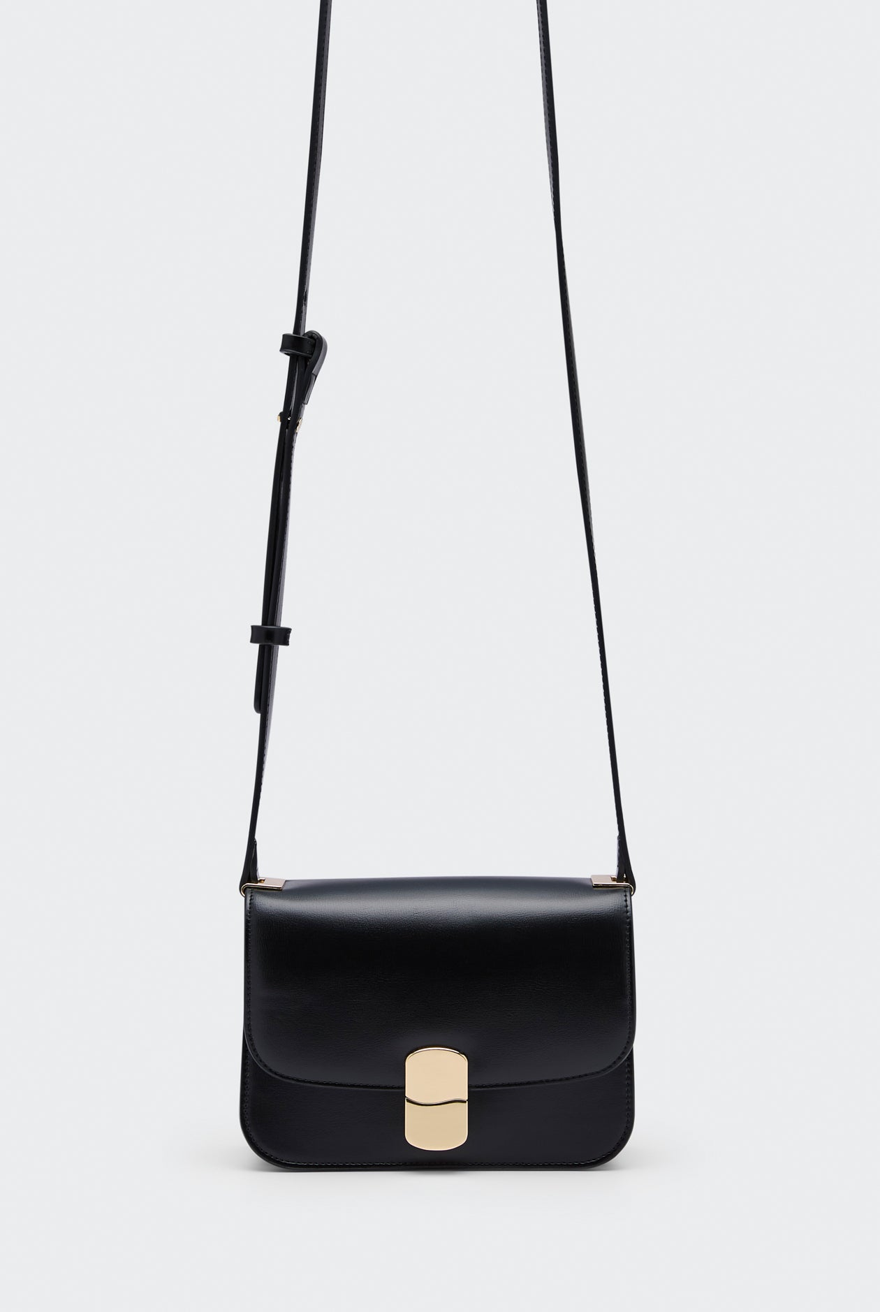 CLASSIC SATCHEL BAG