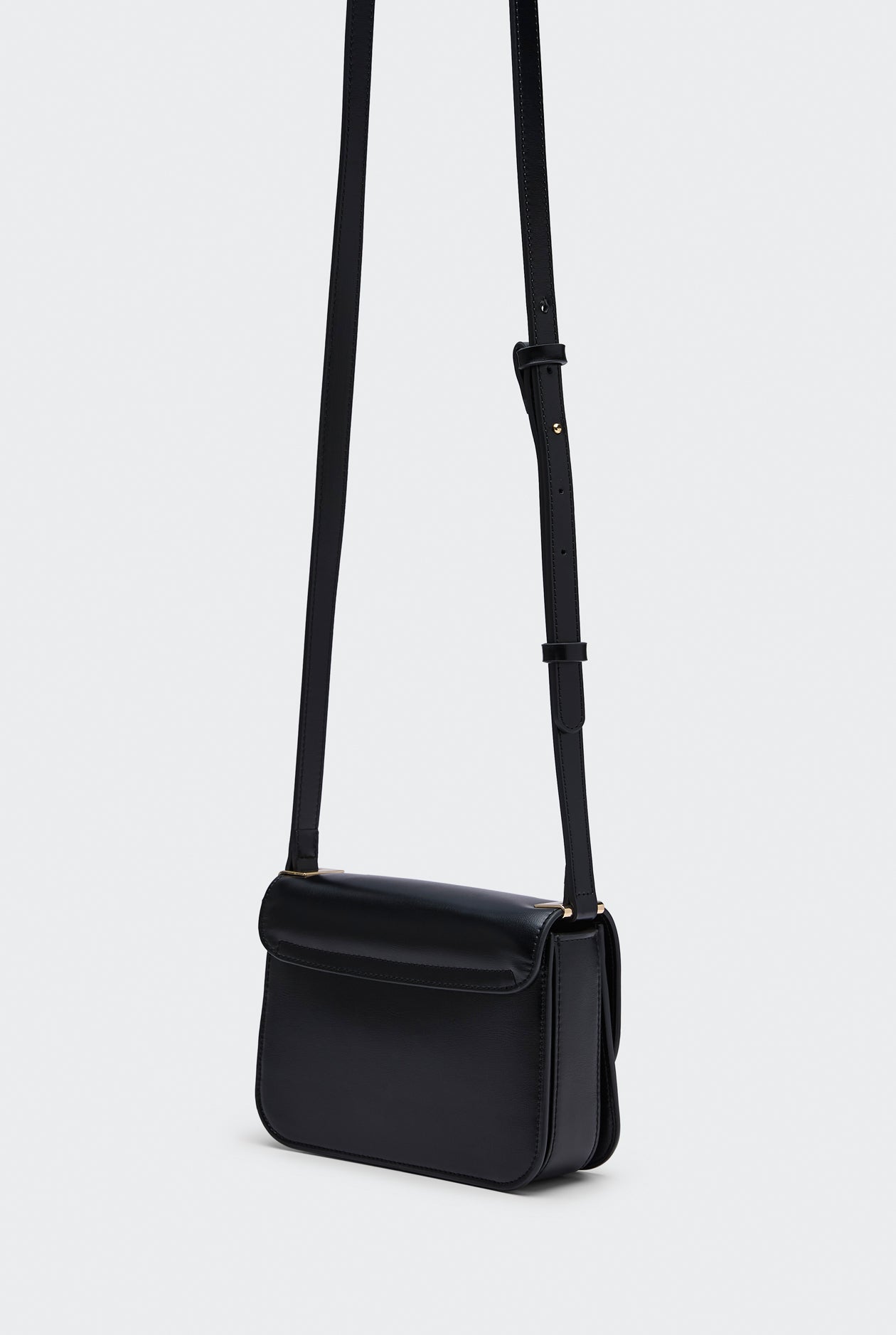 CLASSIC SATCHEL BAG