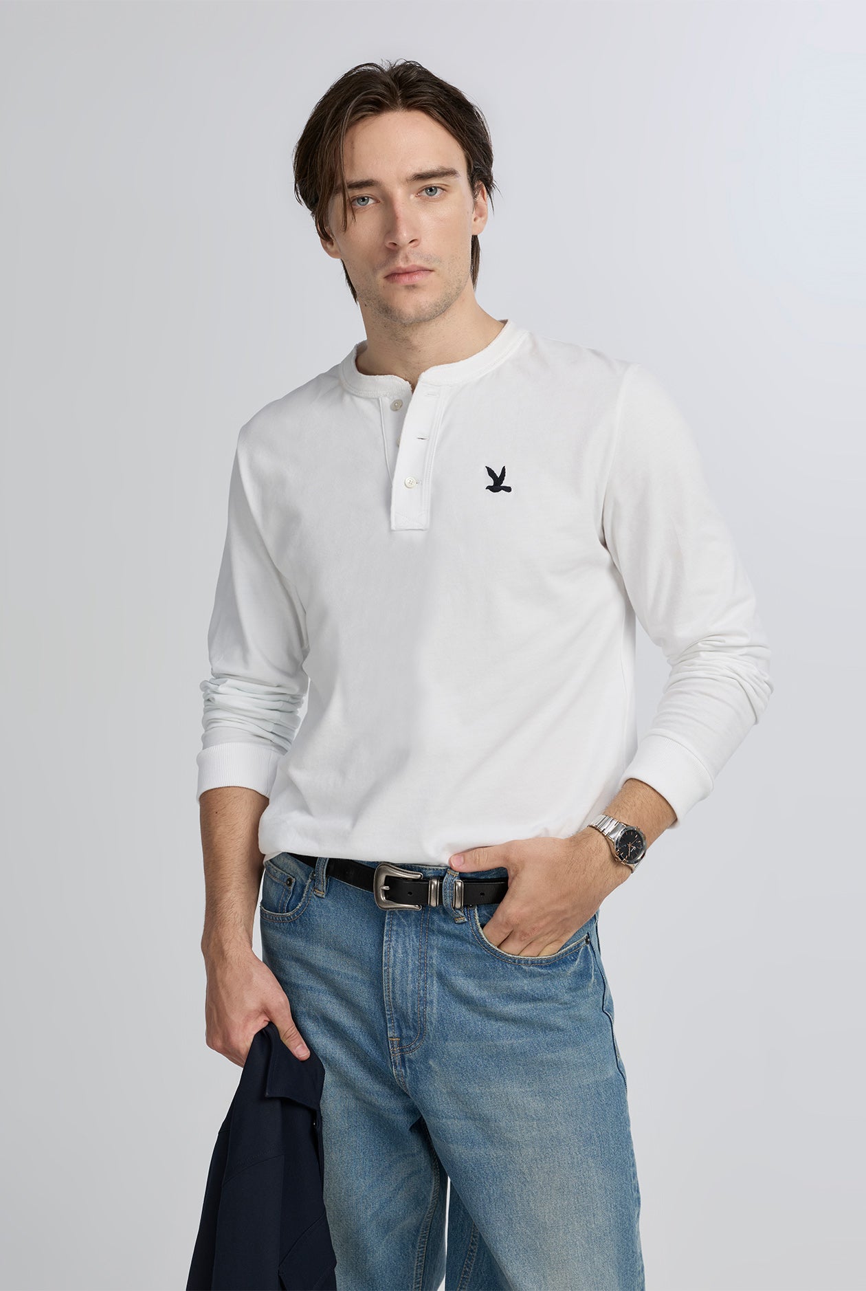 SIGNATURE LONG SLEEVE HENLEY TEE