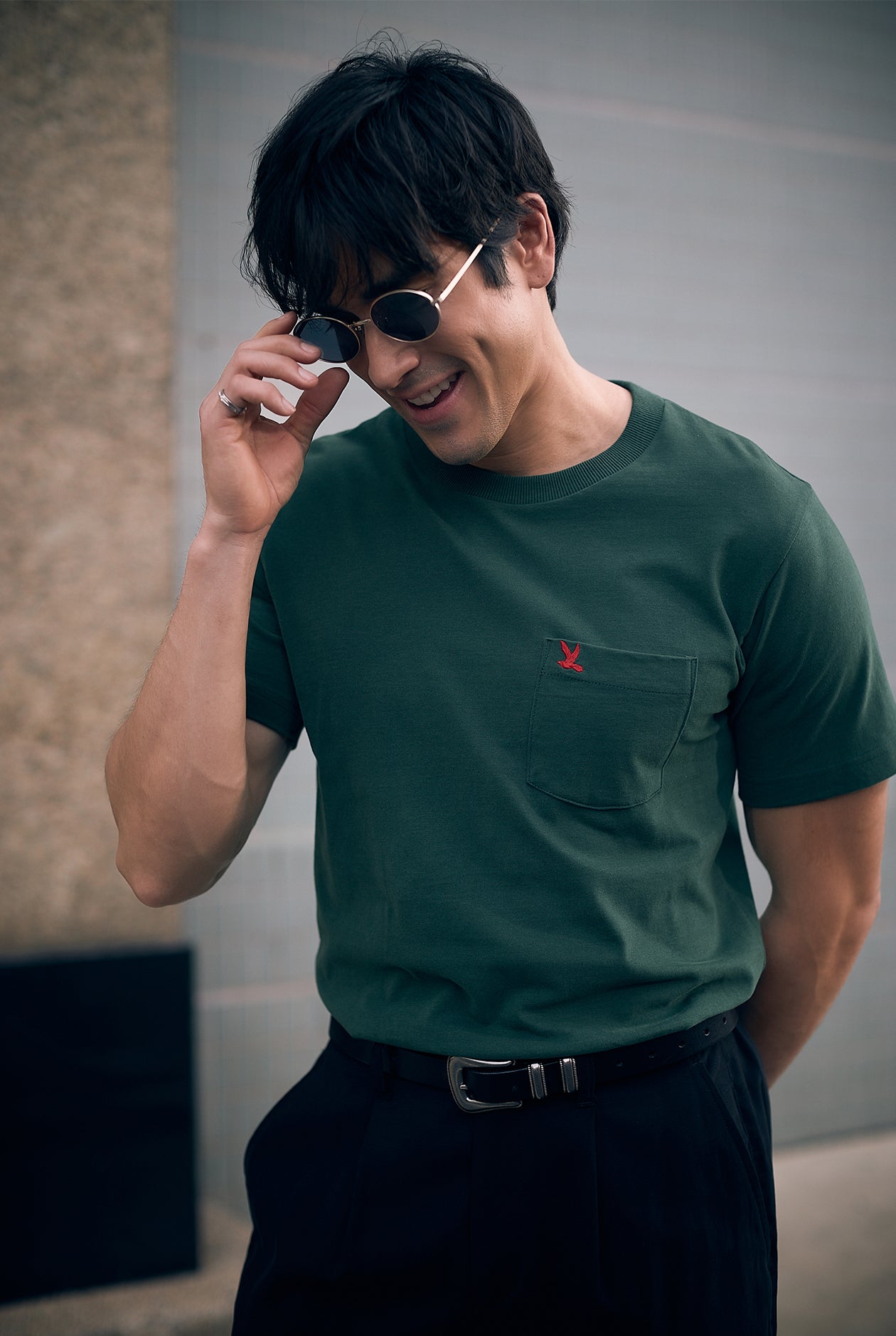POCKET REGULAR-FIT TEE