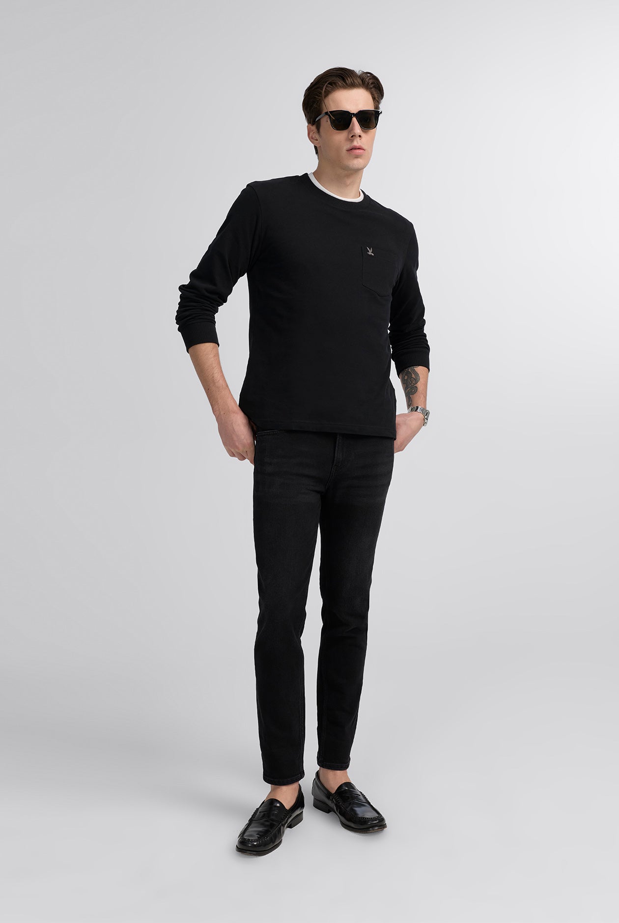 CLASSIC BLACK SKINNY JEANS