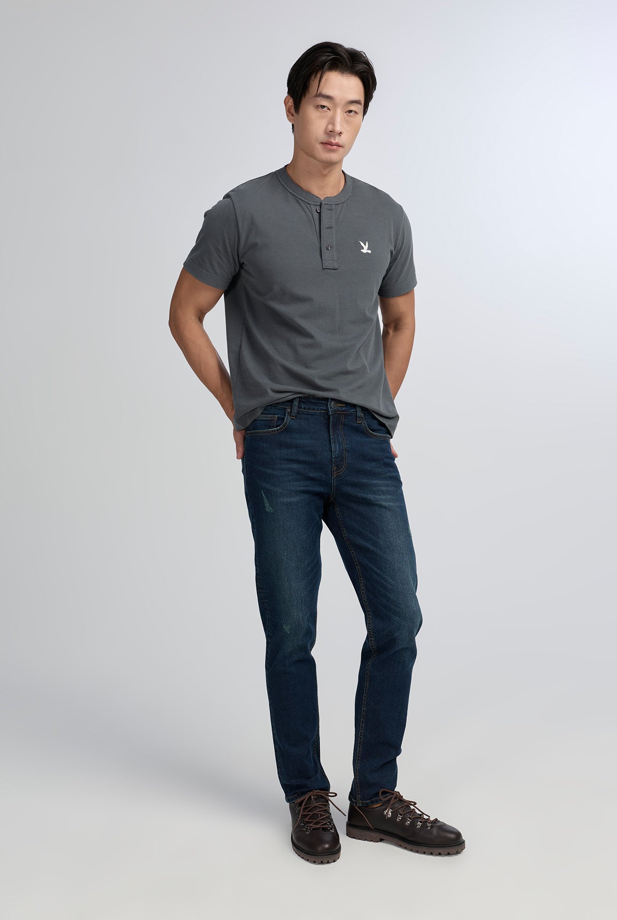 DESTROYED SLIM JEANS