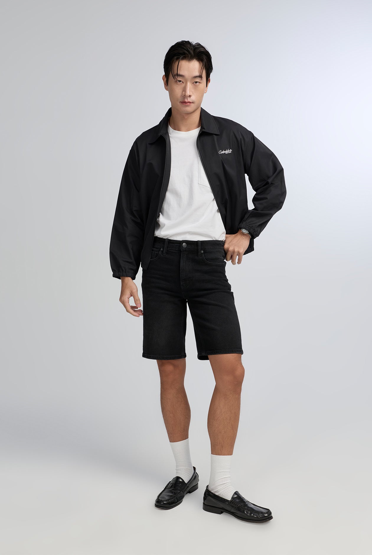BLACK SLIM SHORT JEANS
