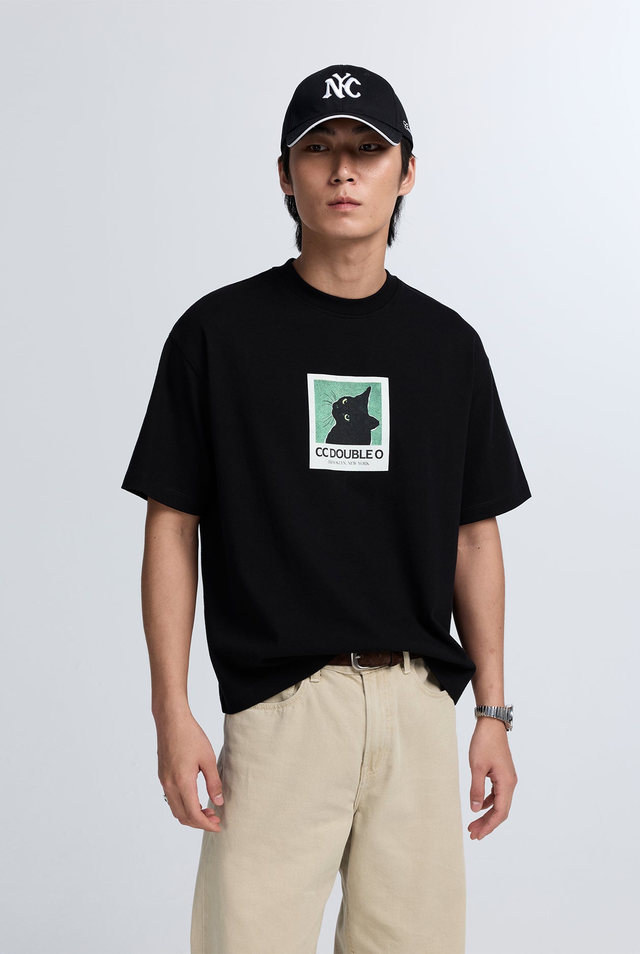 BLACK CAT GRAPHIC TEE