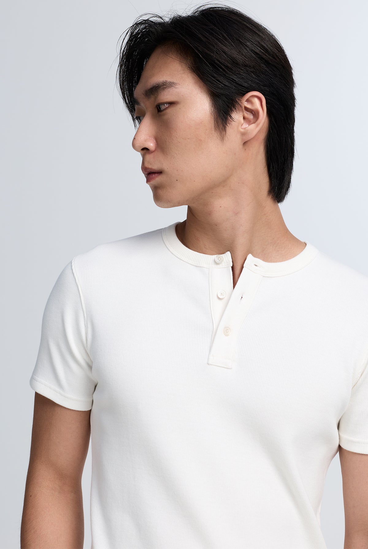 SLIM FIT RIBBED HENLEY