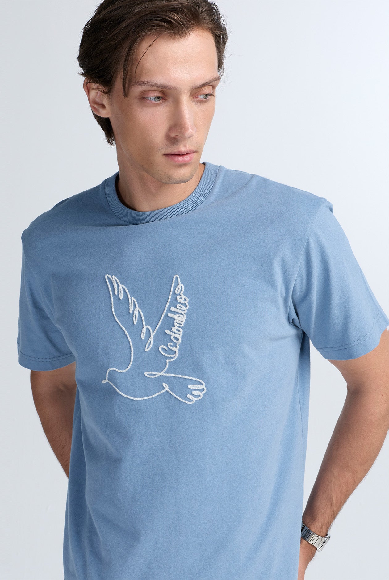 EMBROIDERED BIRD GRAPHIC TEE