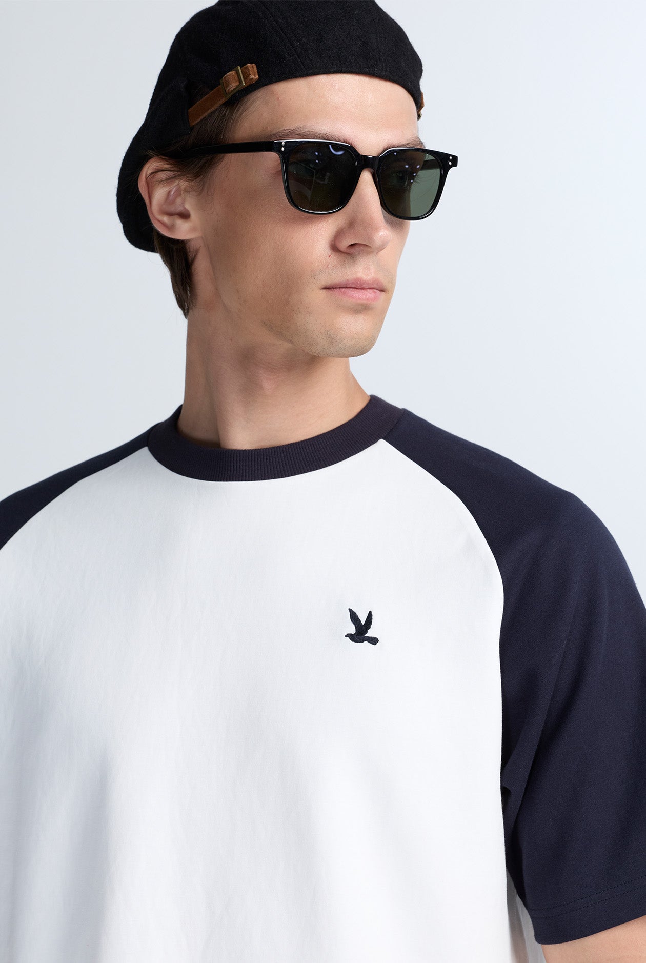 RELAXED RAGLAN SHORT-SLEEVE TEE