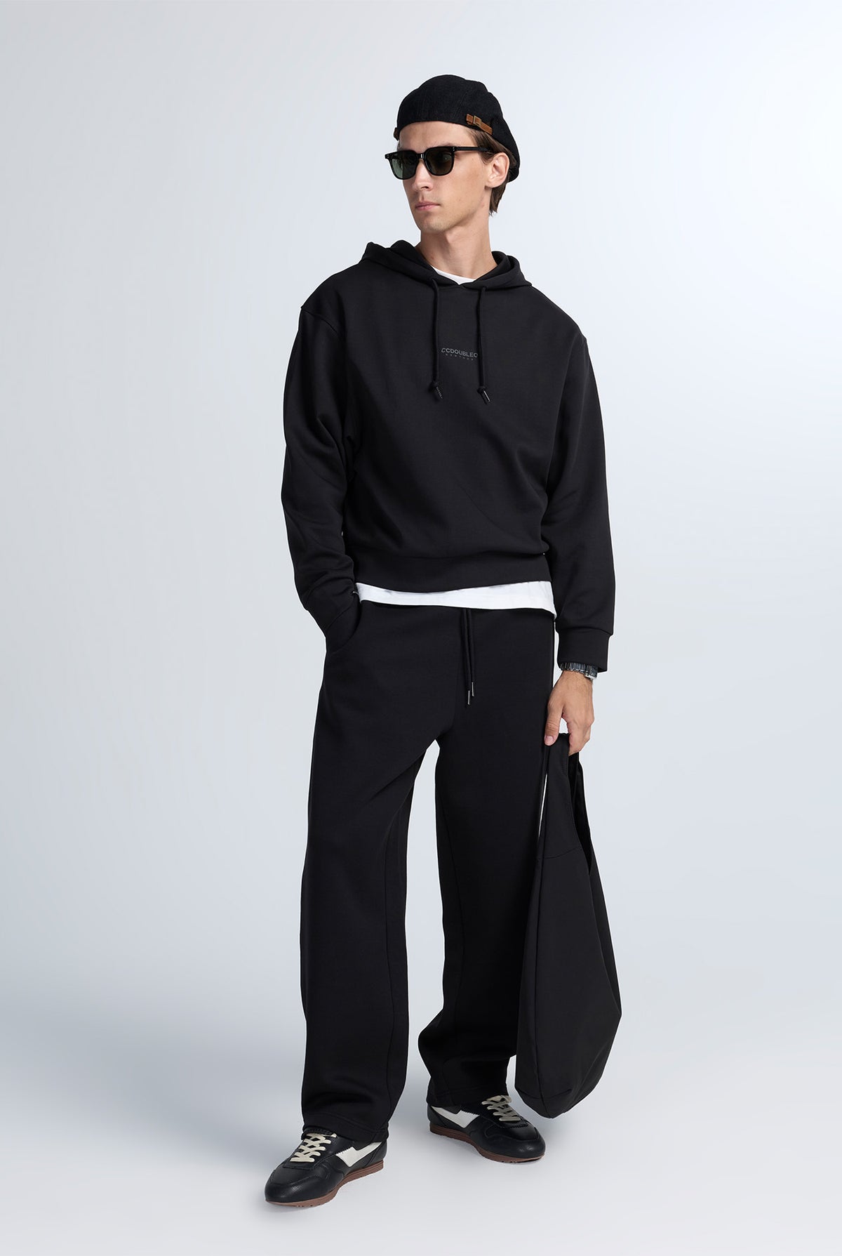 BARREL FIT SWEAT PANT