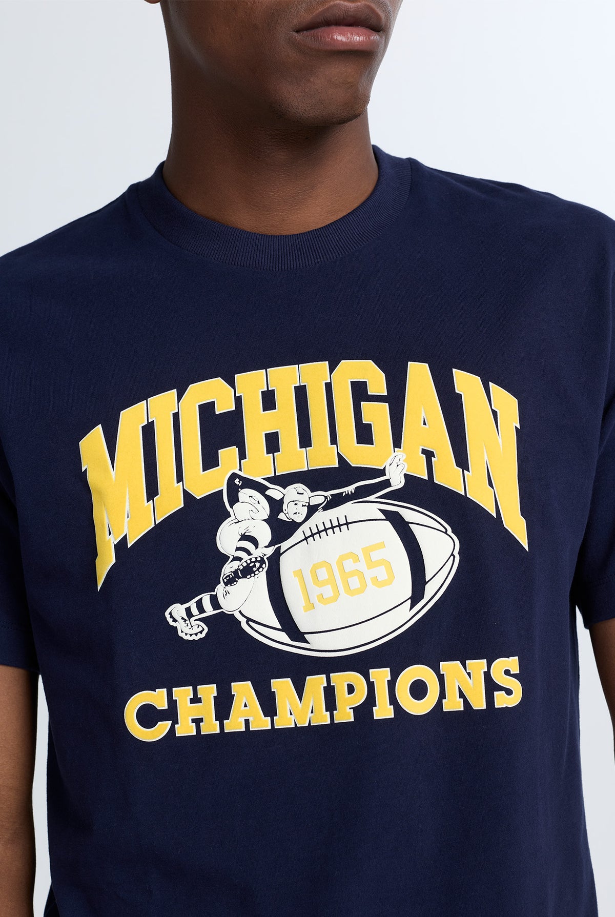 MICHIGAN FOOTBALL VINTAGE TEE
