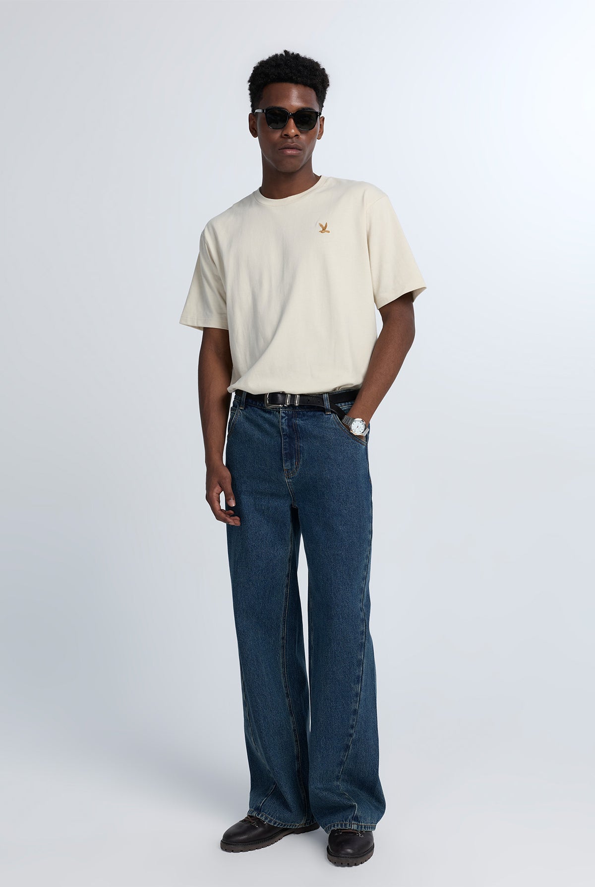 OVERSIZED EMBROIDERED LOGO TEE