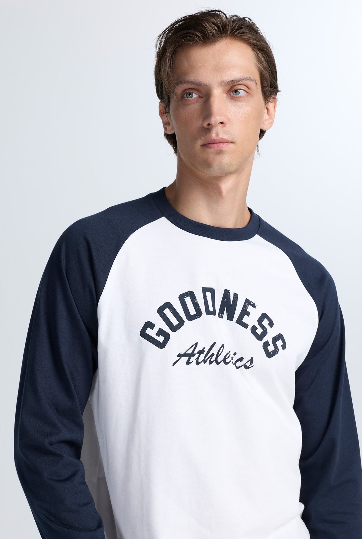 RELAXED RAGLAN LONG SLEEVE TEE