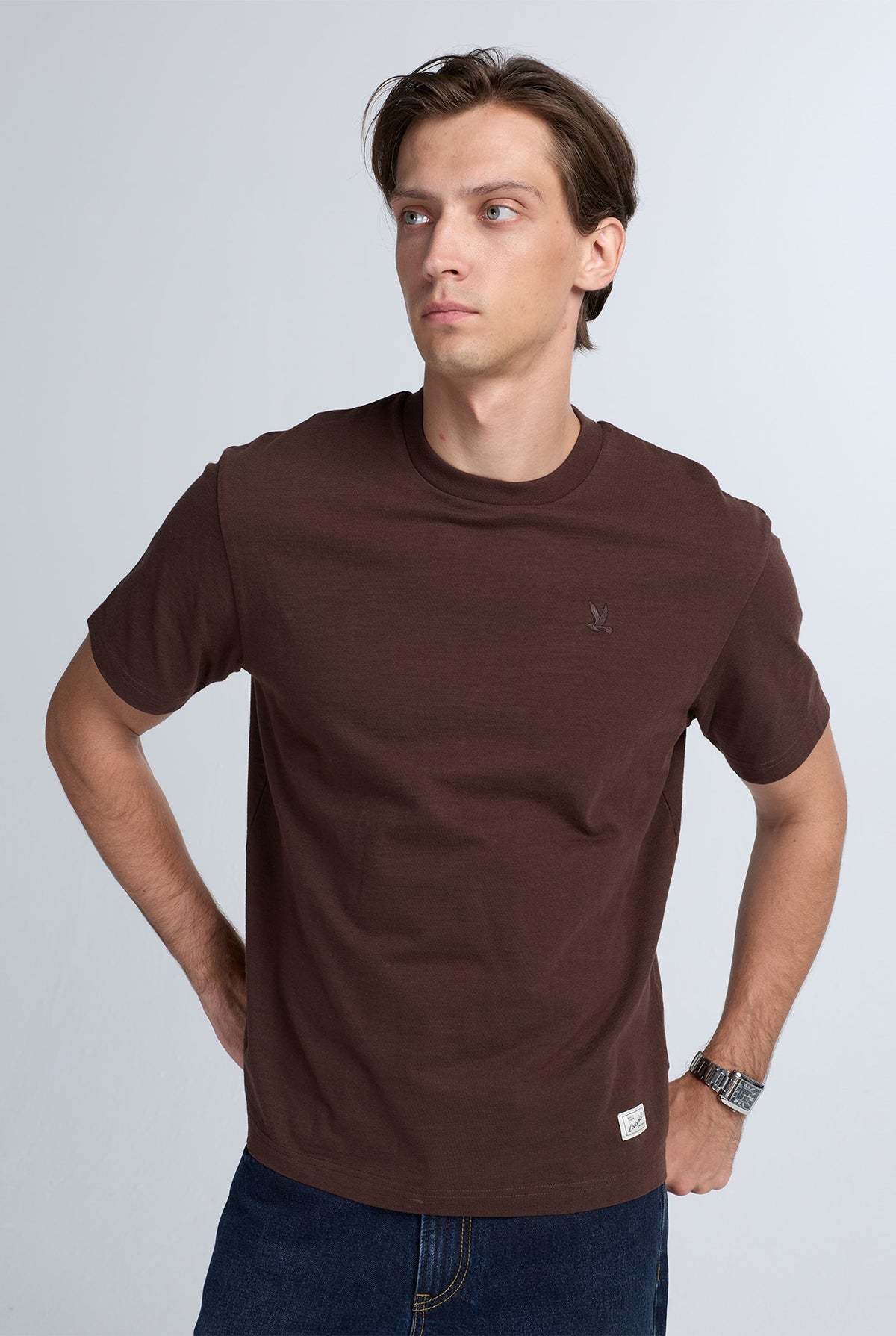 เสื้อยืดคอกลมทรงรีแลกซ์